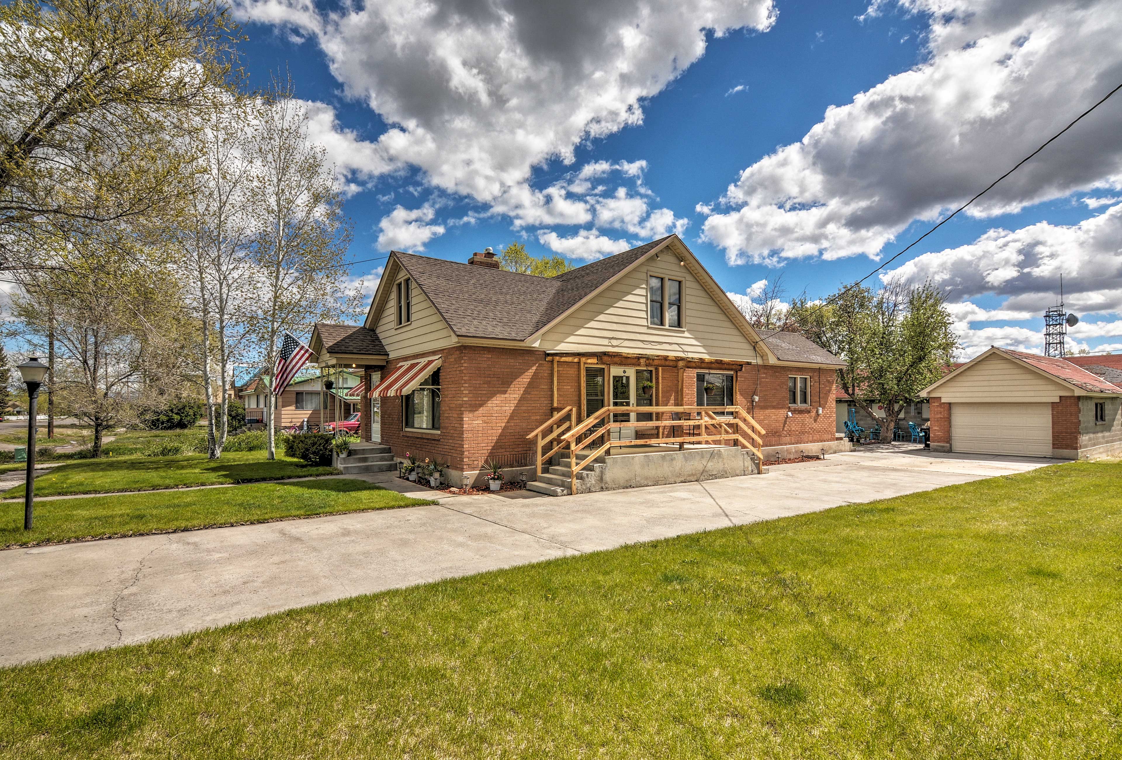 Panguitch Home w/ Patio ~ 24 Mi to Bryce Canyon