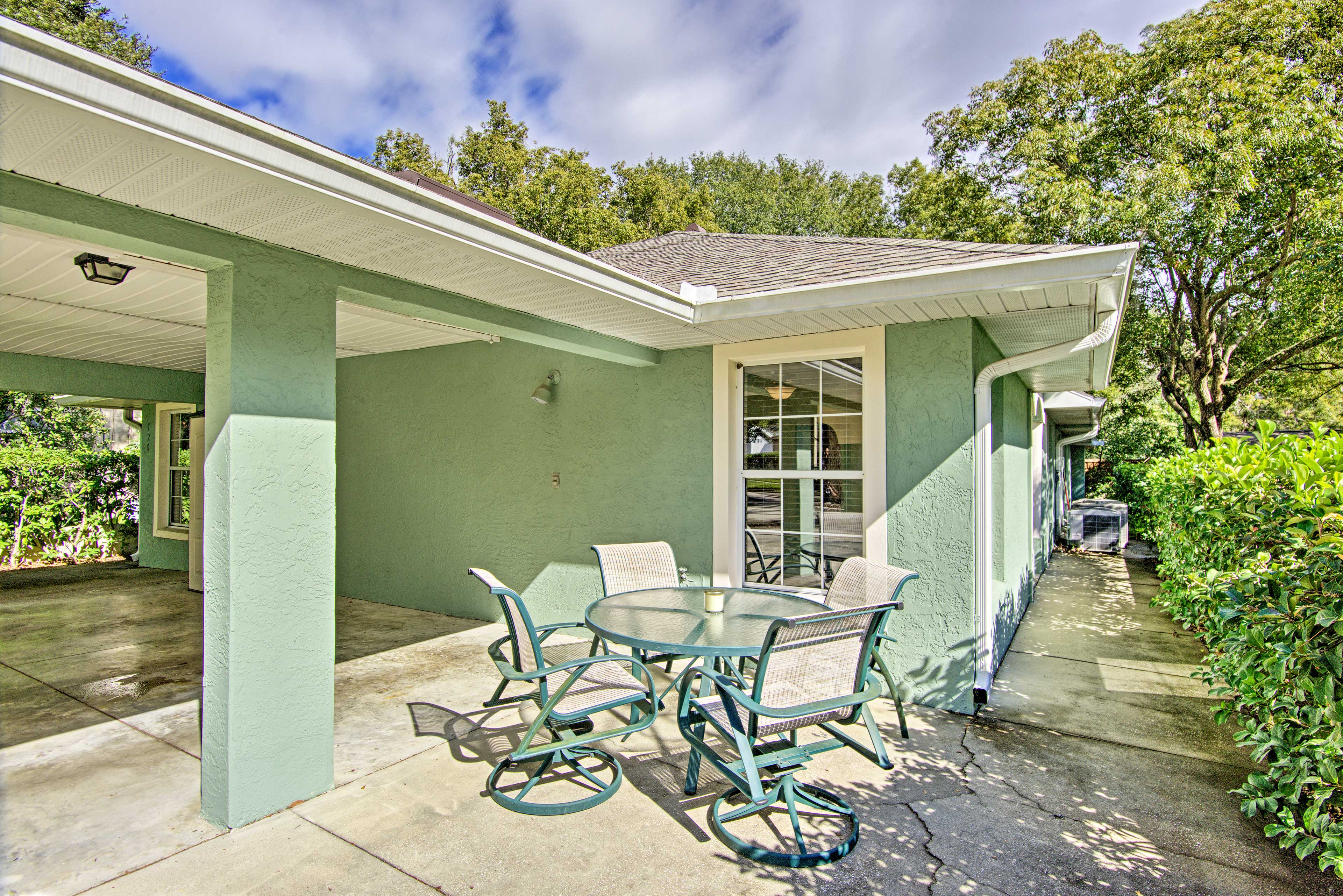 Property Image 2 - Mount Dora Townhome in Historical District!