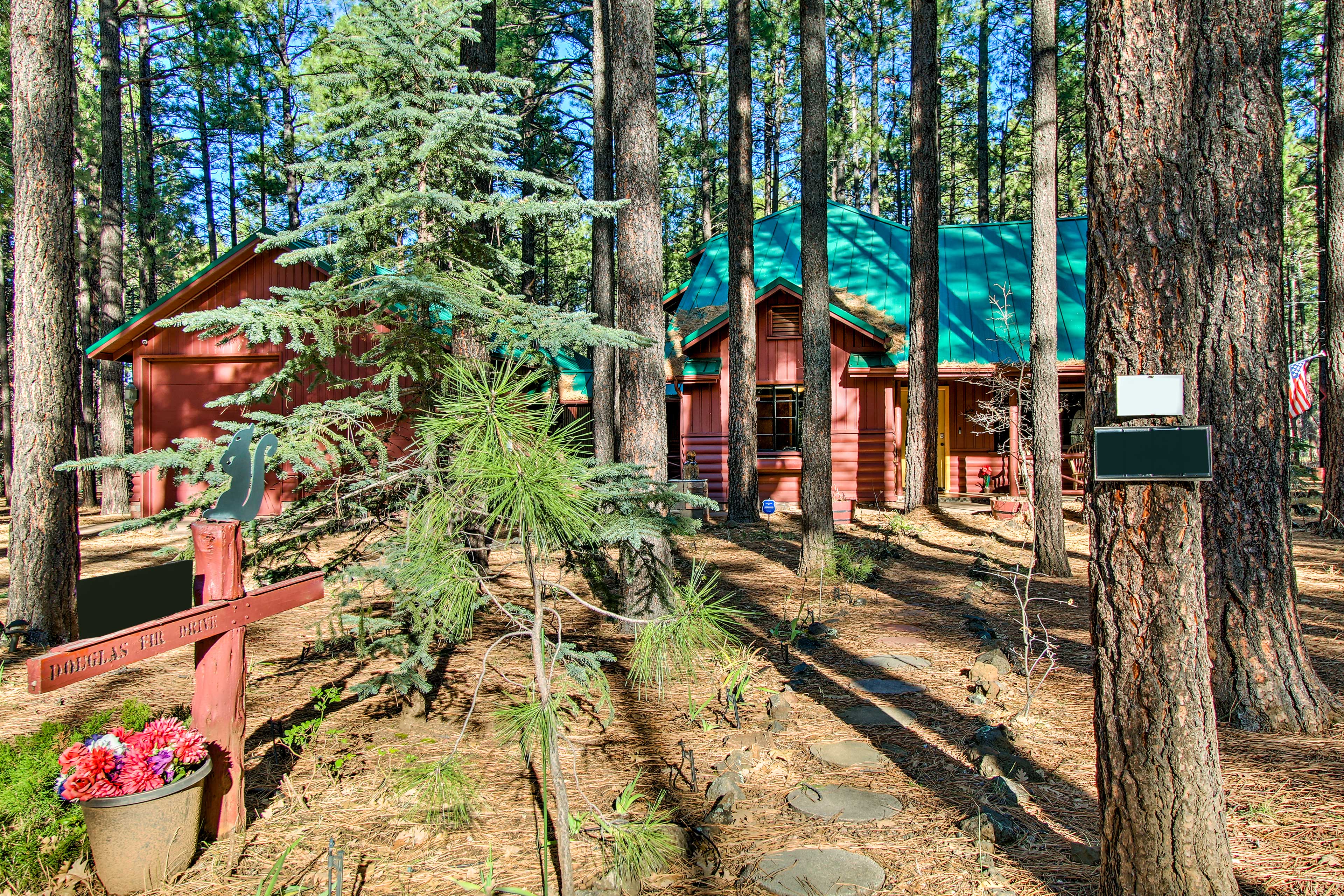 Property Image 1 - Modern Pinetop Cabin w/ Patio & Fire Pit!