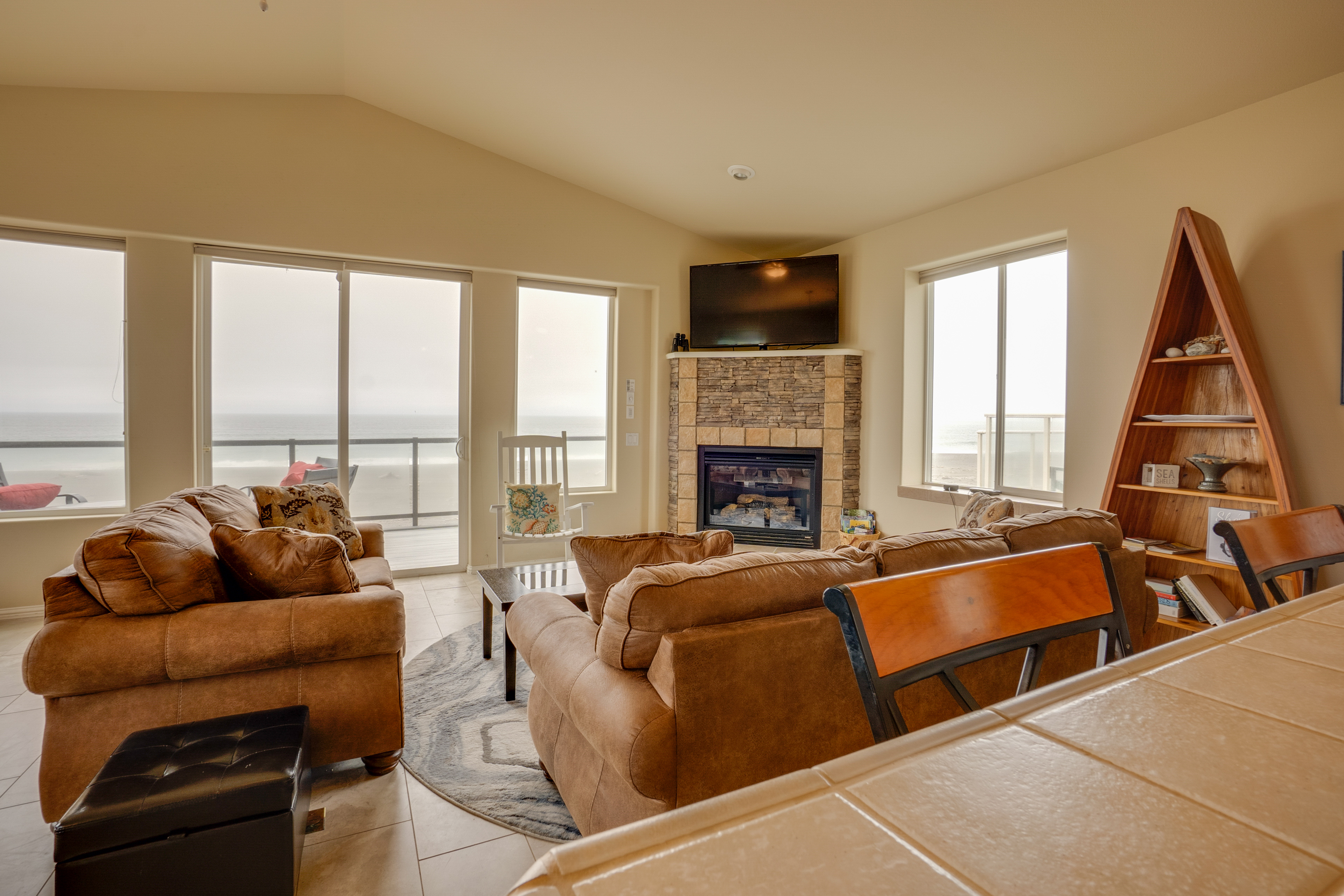 Property Image 1 - Pet-Free Oceanfront Home w/ Hot Tub & Beach Access