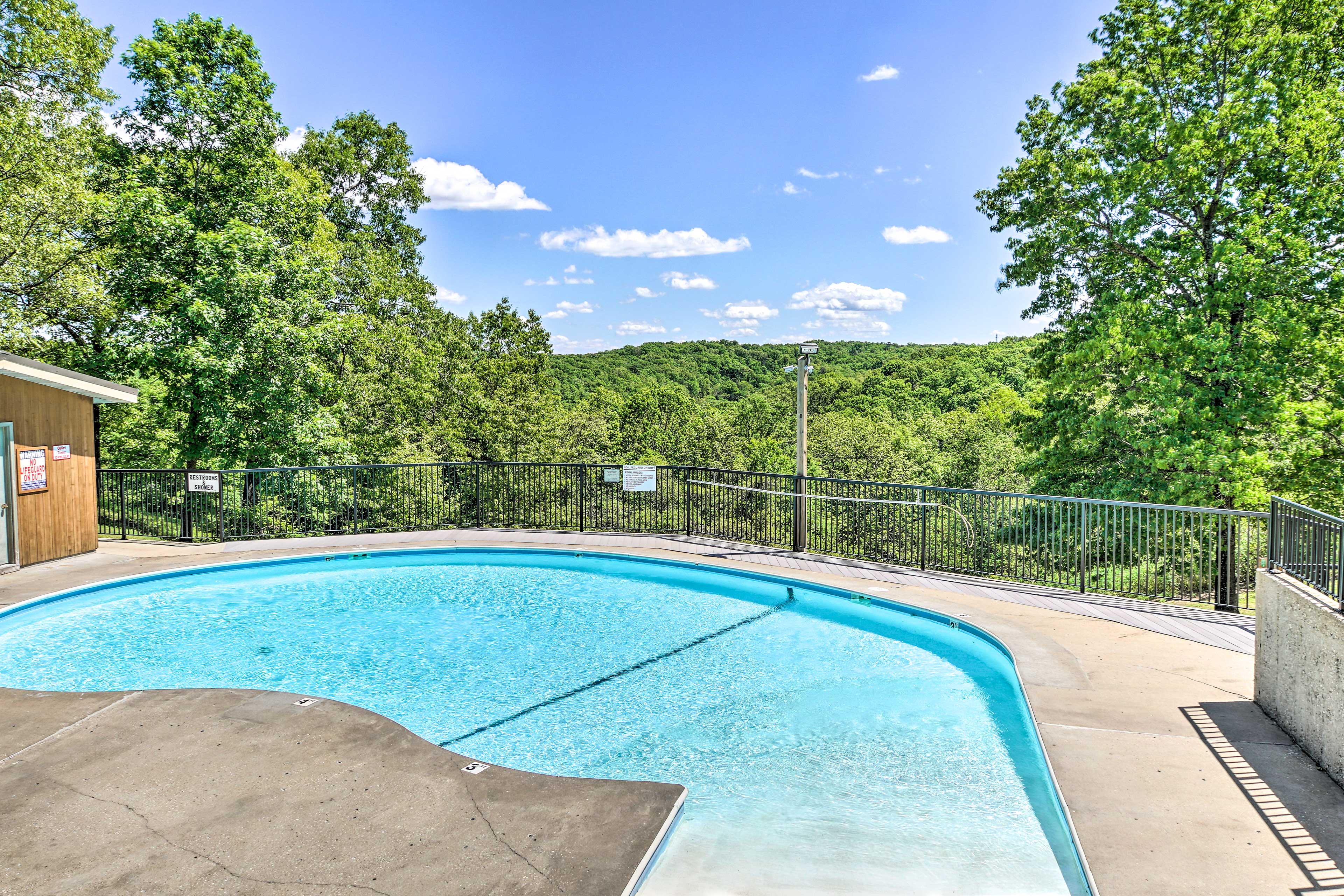 Property Image 2 - Inviting Branson West Condo w/ Pool Access