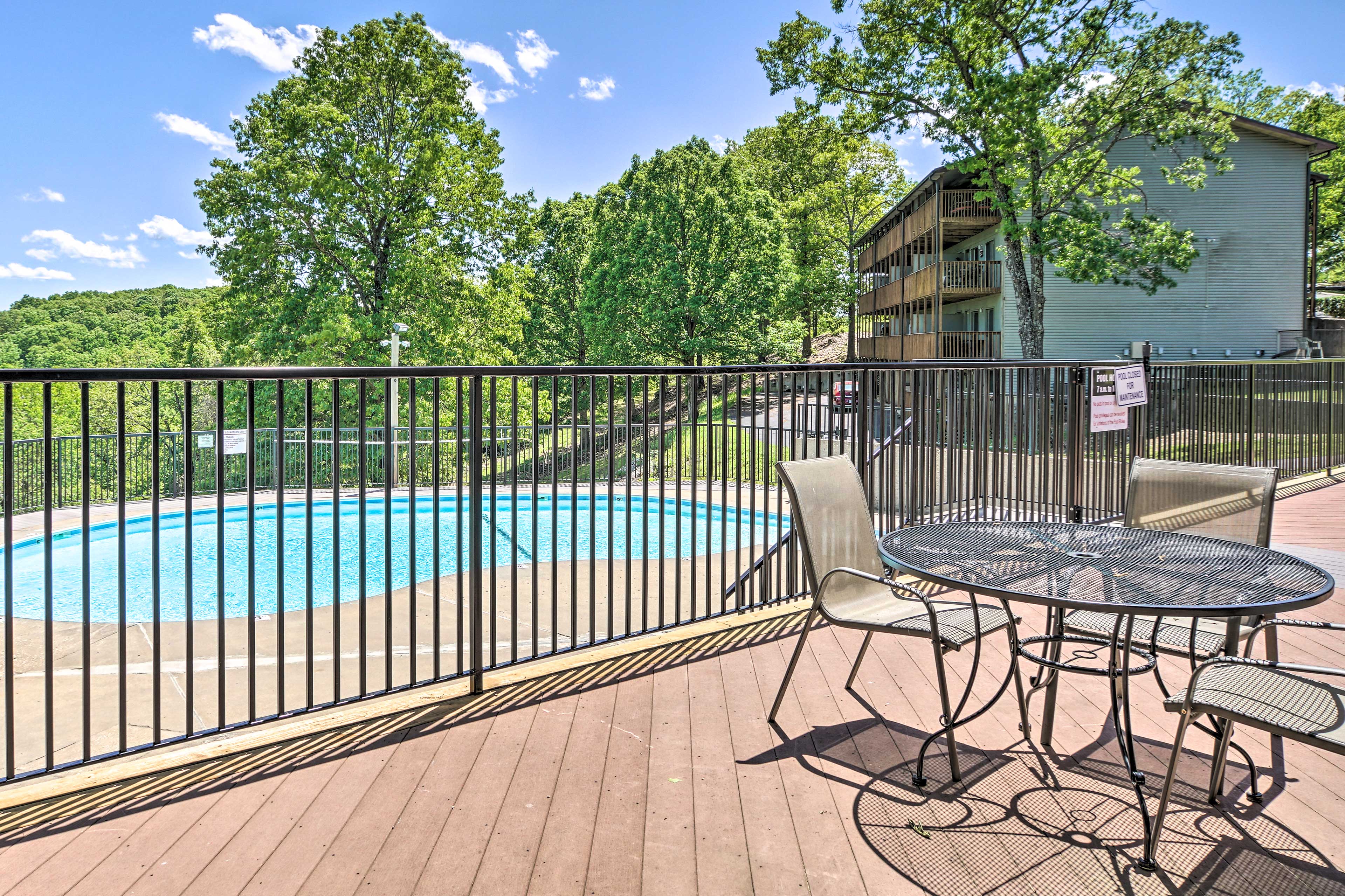 Inviting Branson West Condo w/ Pool Access