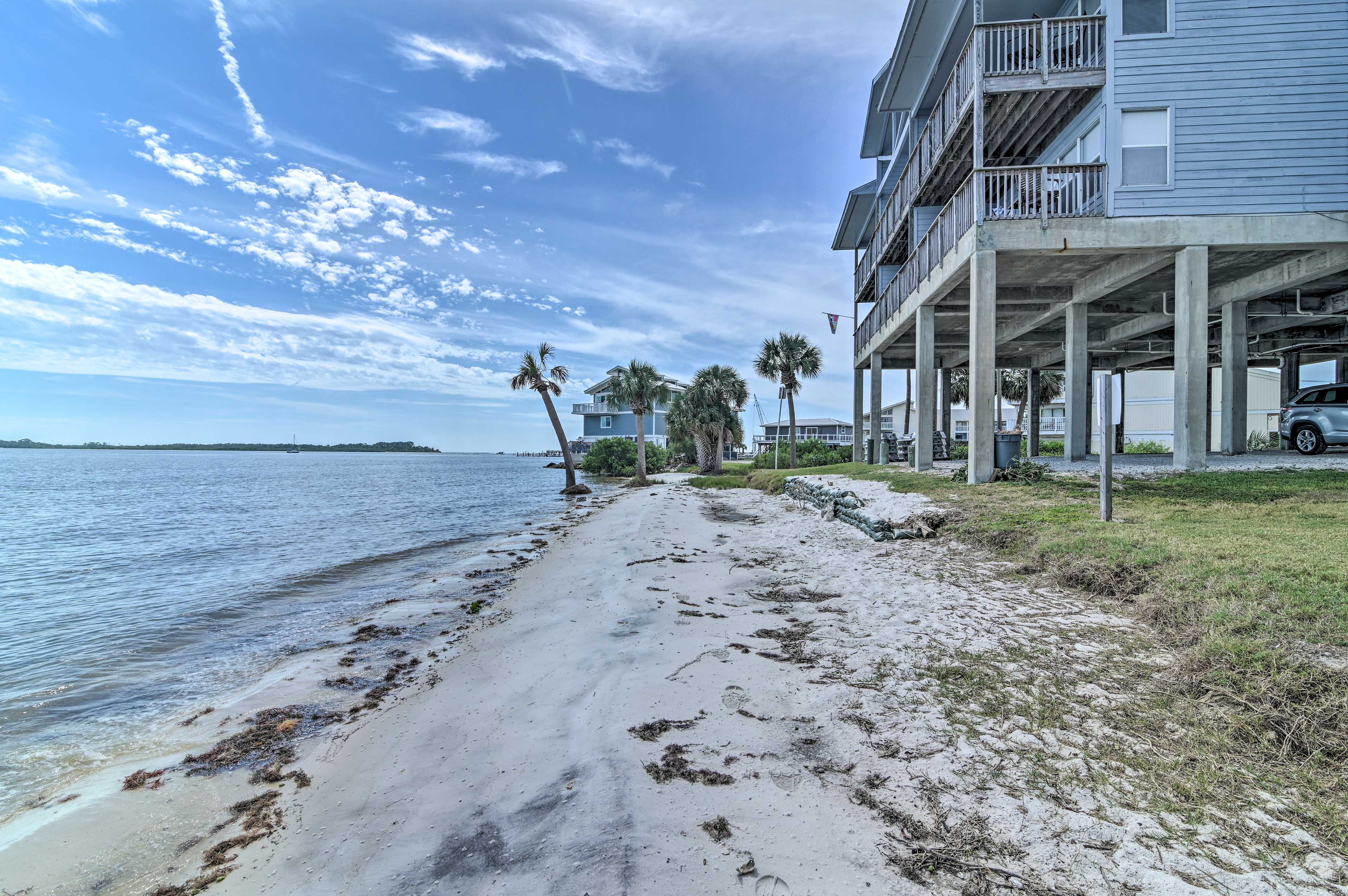 Property Image 2 - Beachfront Cedar Key Retreat w/ Pool Access!