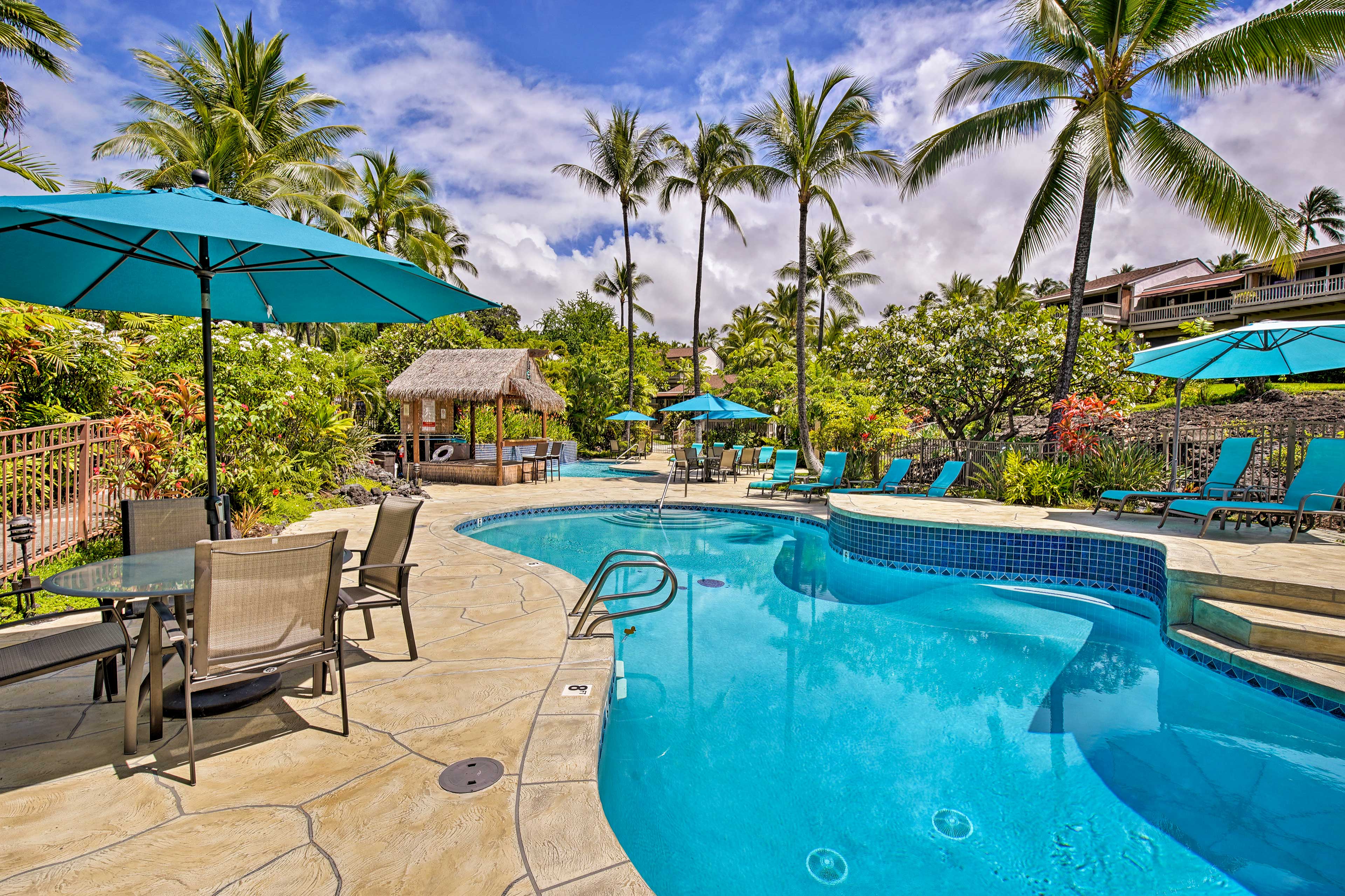 Property Image 2 - Kailua-Kona Condo w/ Pool Access, 1 Mi to Beach!