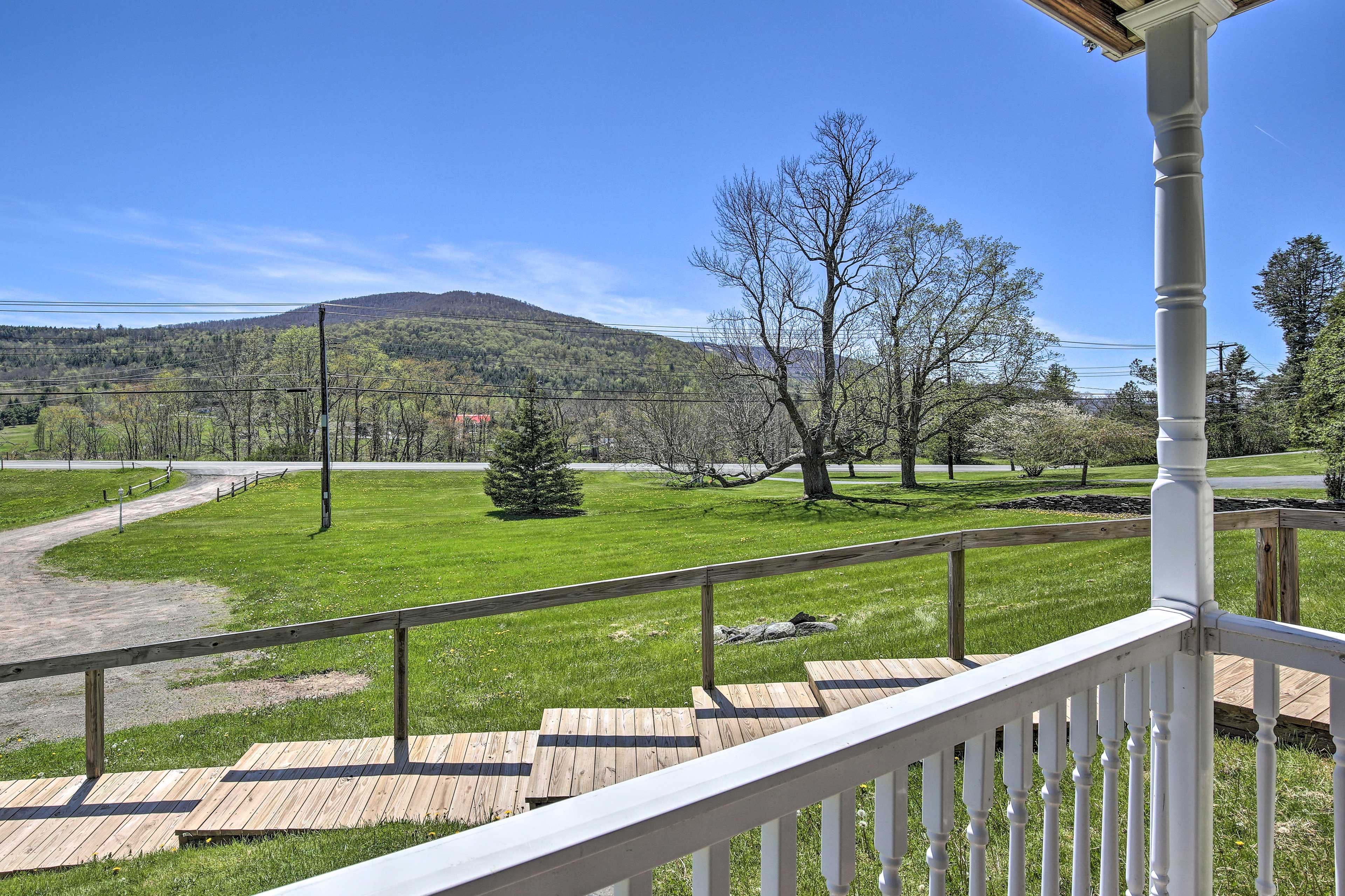Property Image 2 - Peaceful Family Condo w/Deck + Mountain View!