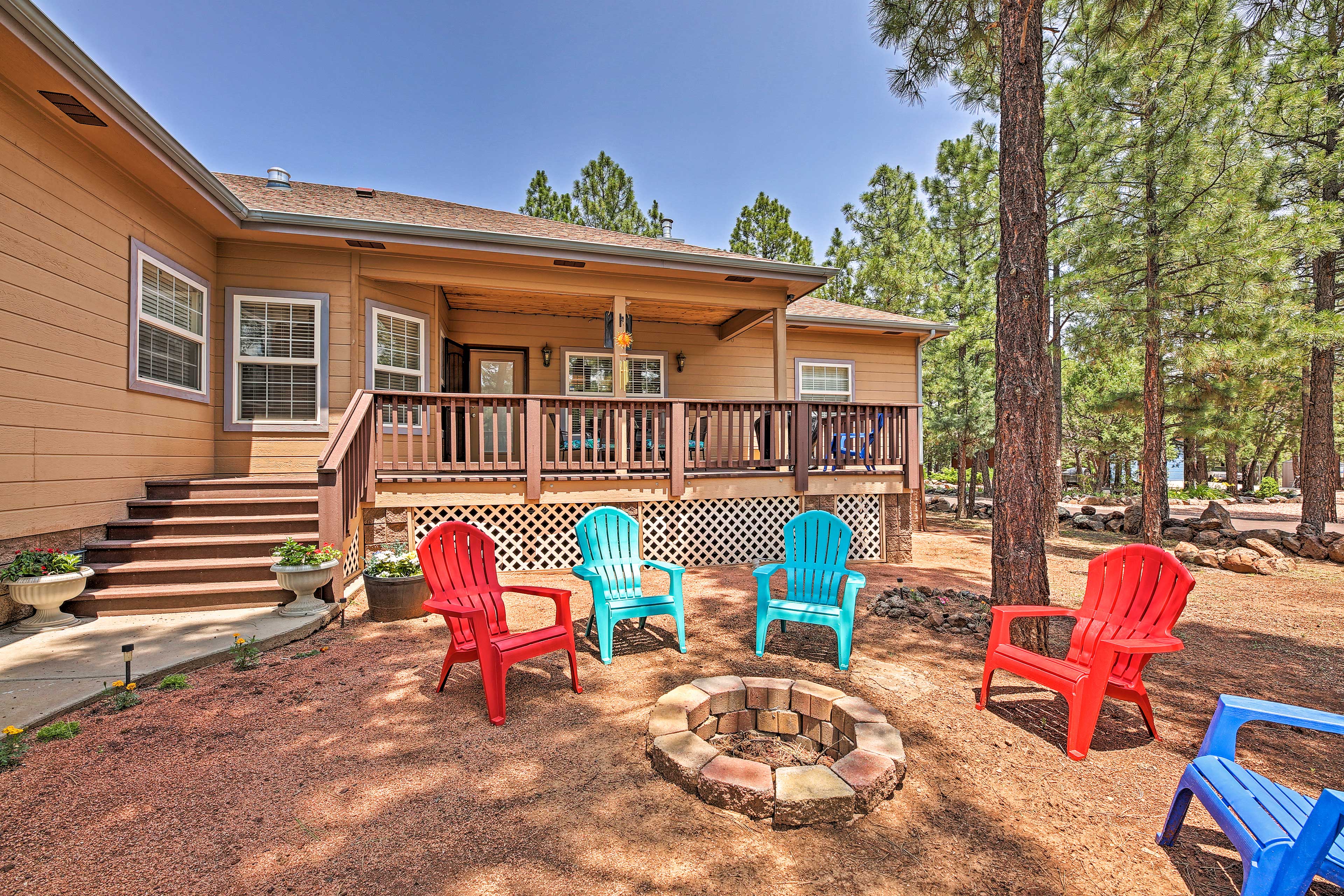 Property Image 2 - Upscale Haven Near the Apache-Sitgreaves Forest!