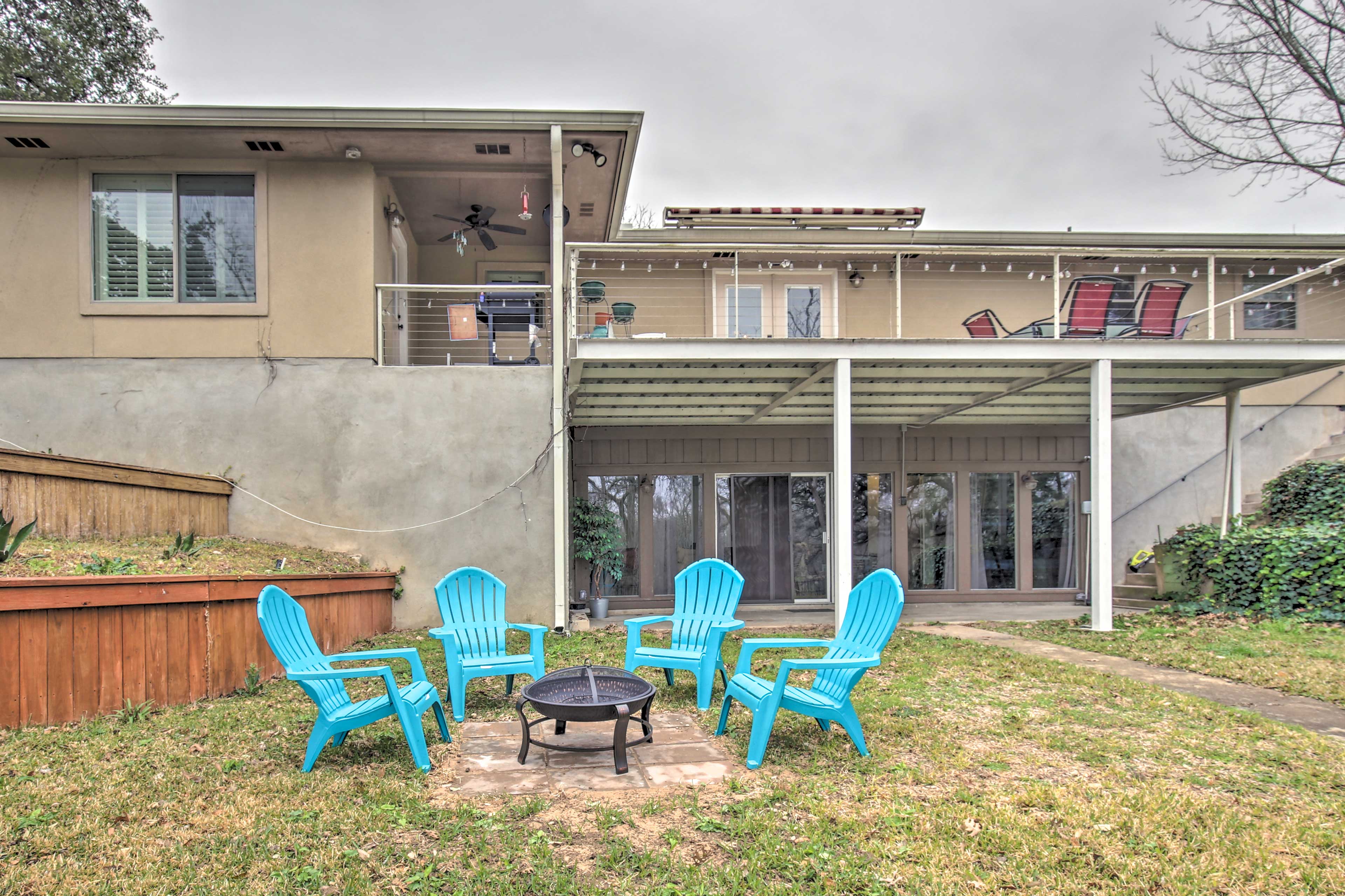 Property Image 1 - Pet-Friendly Seguin Retreat w/ Deck & River Views!