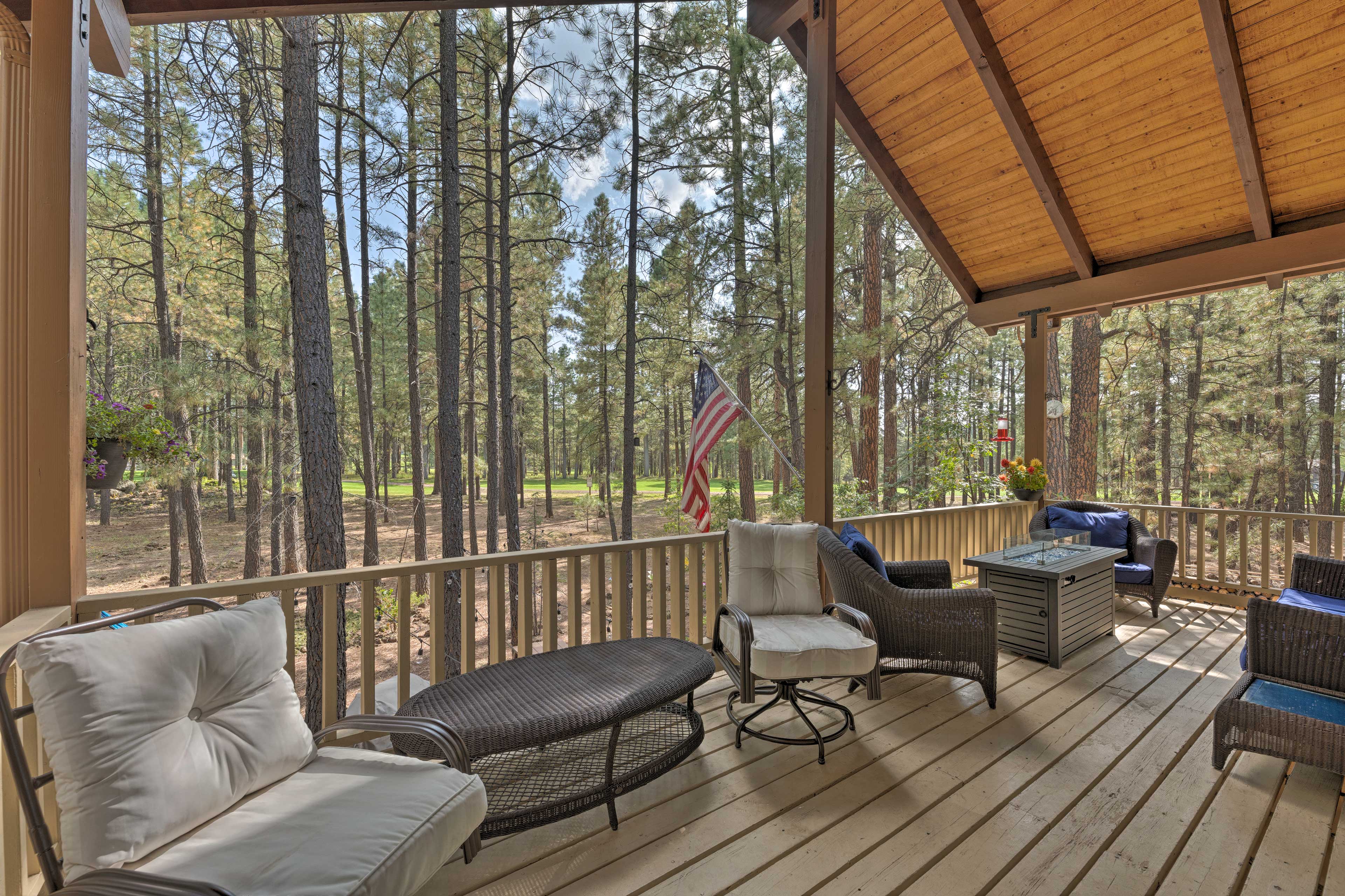 Property Image 2 - Pinetop Cabin w/ Deck, Fire Pit, Game Room & Views