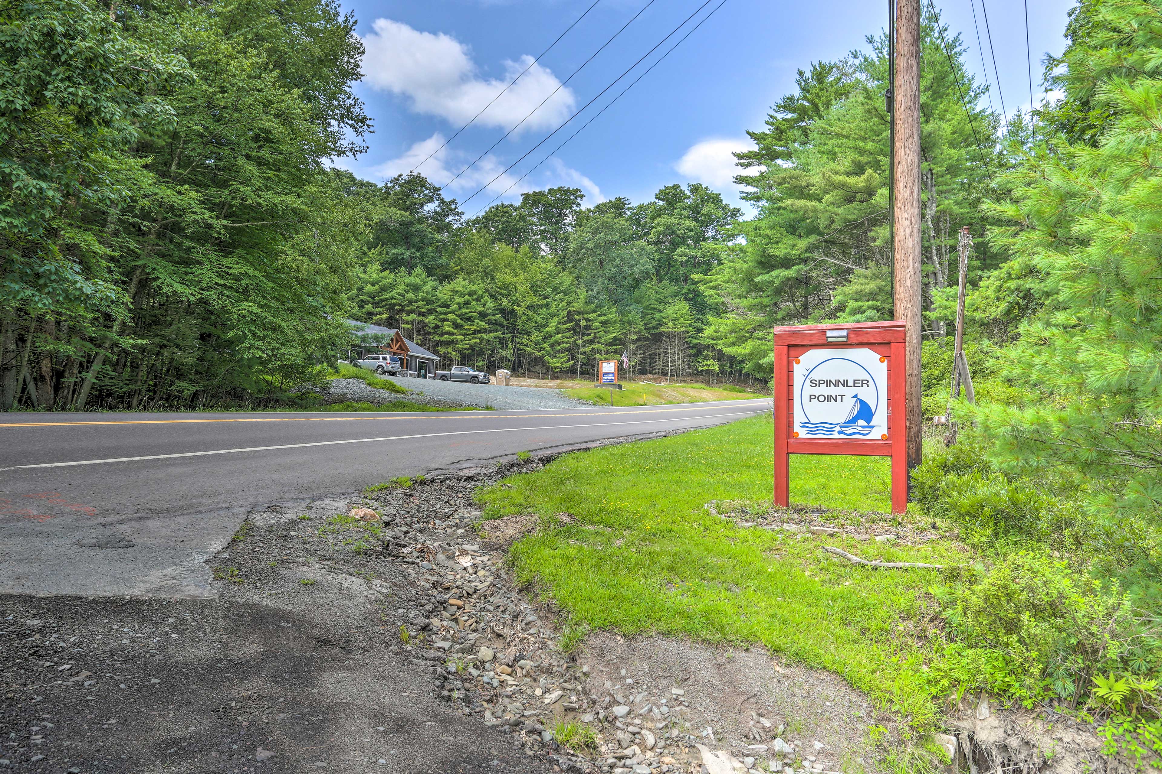 Property Image 1 - Tafton Cottage w/ Fire Pit & Grill: Steps to Lake!