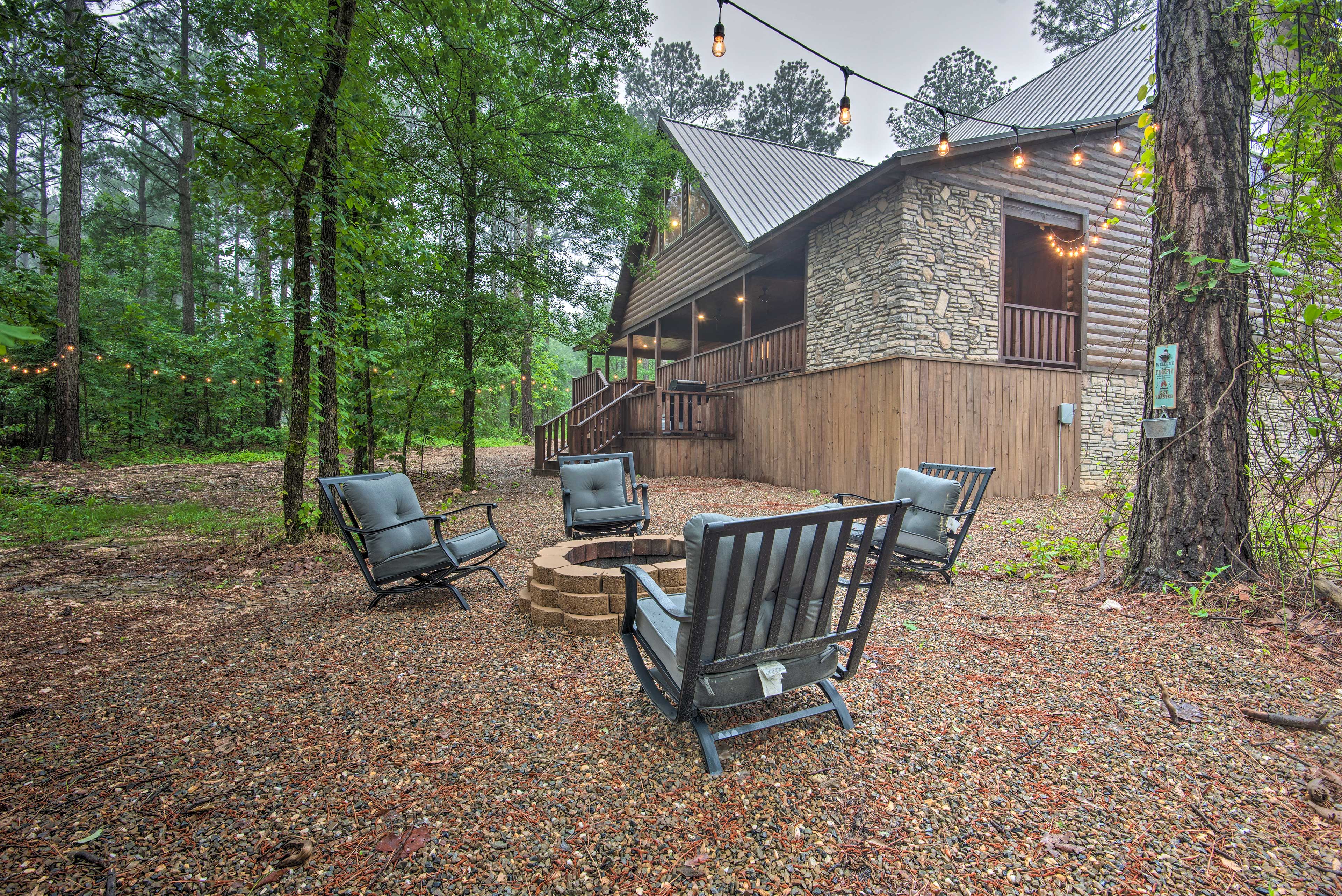 Property Image 2 - Large Upscale Cabin: Hot Tub, Fire Pit, Pool Table