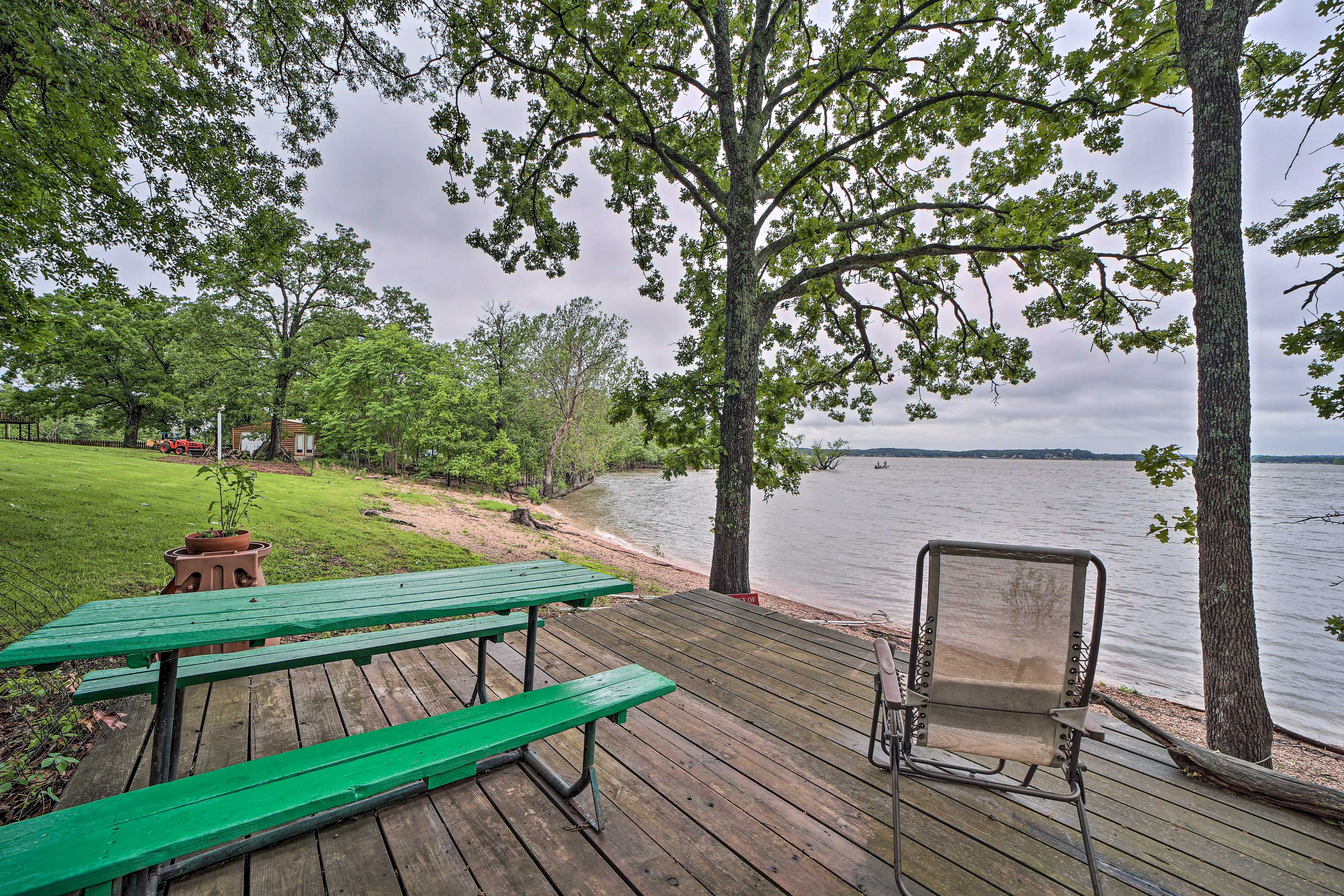 Property Image 2 - ’Sunset Cove’ Lakefront Escape w/ Deck + Yard