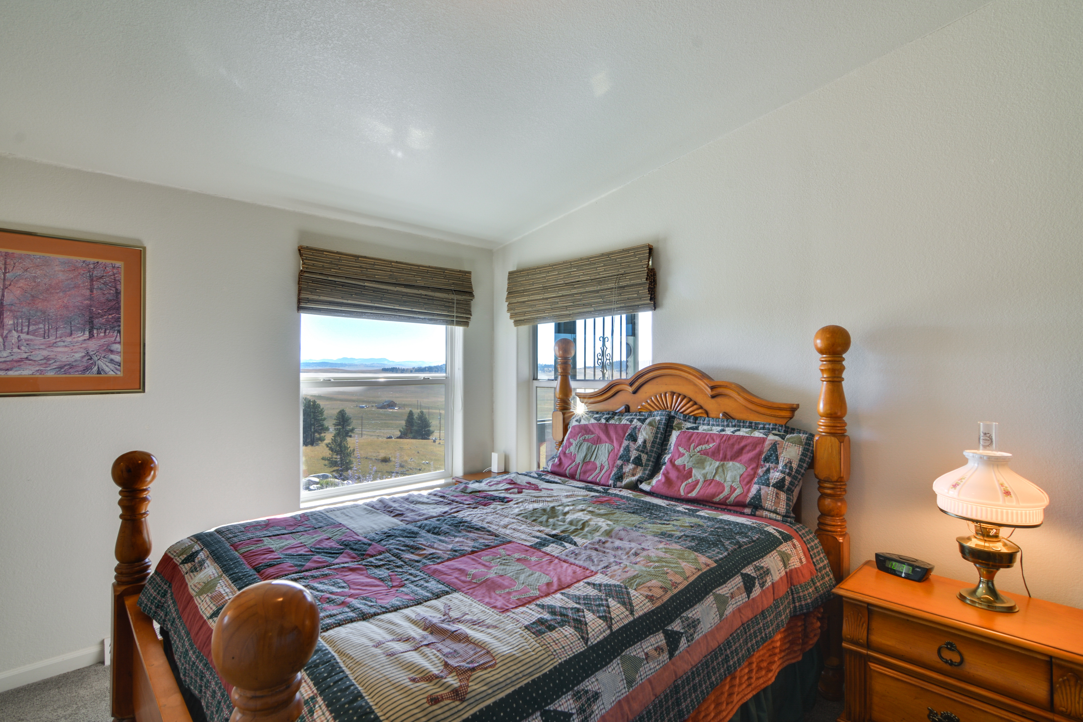 Tranquil Cabin Getaway w/ Panoramic Mtn View!