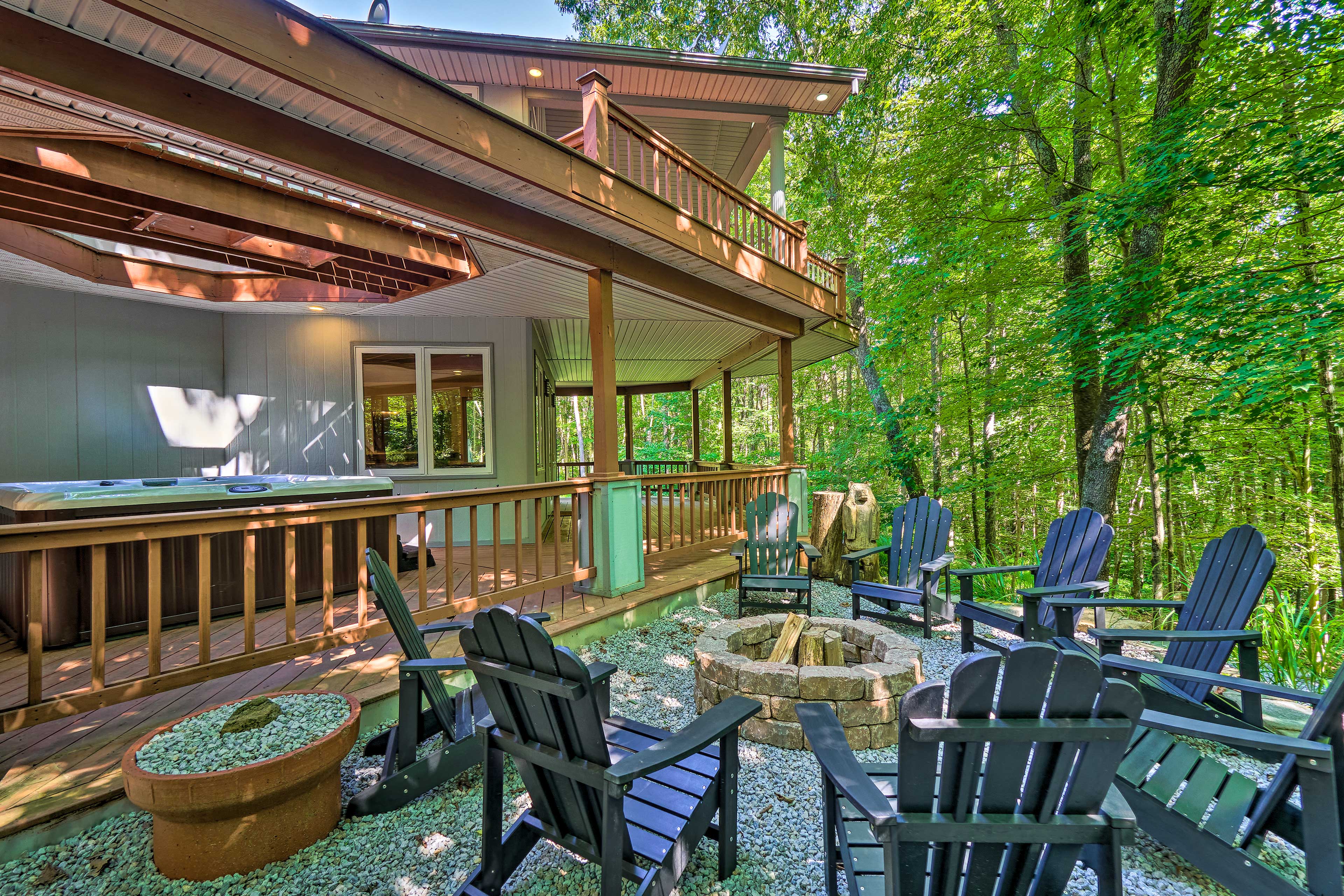 Property Image 2 - Luxe ‘Hideaway Ranch’ w/ Hot Tub on 40 Acres!