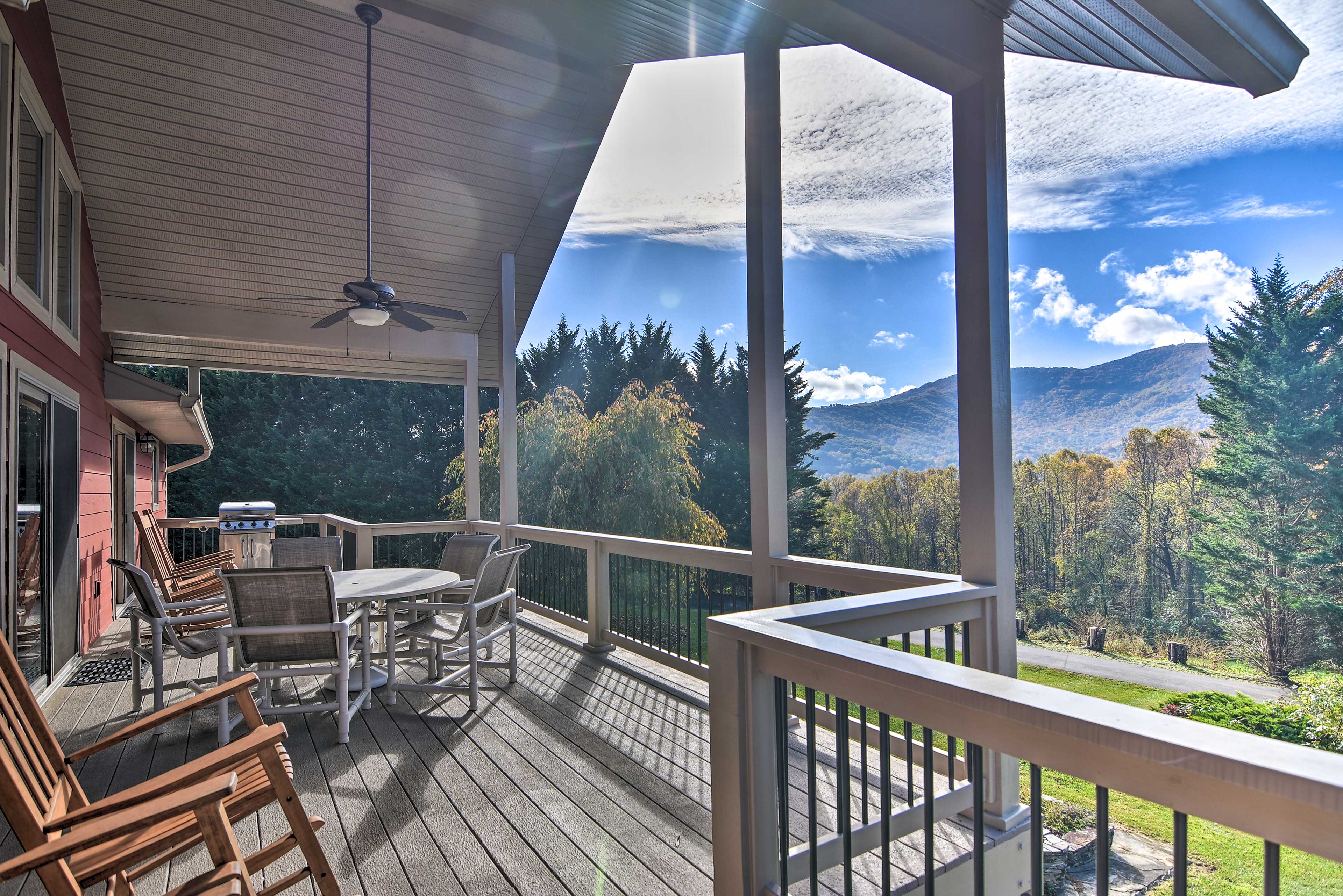 Property Image 1 - Blue Ridge Cabin on 6 Acres: Hot Tub & Mtn Views!