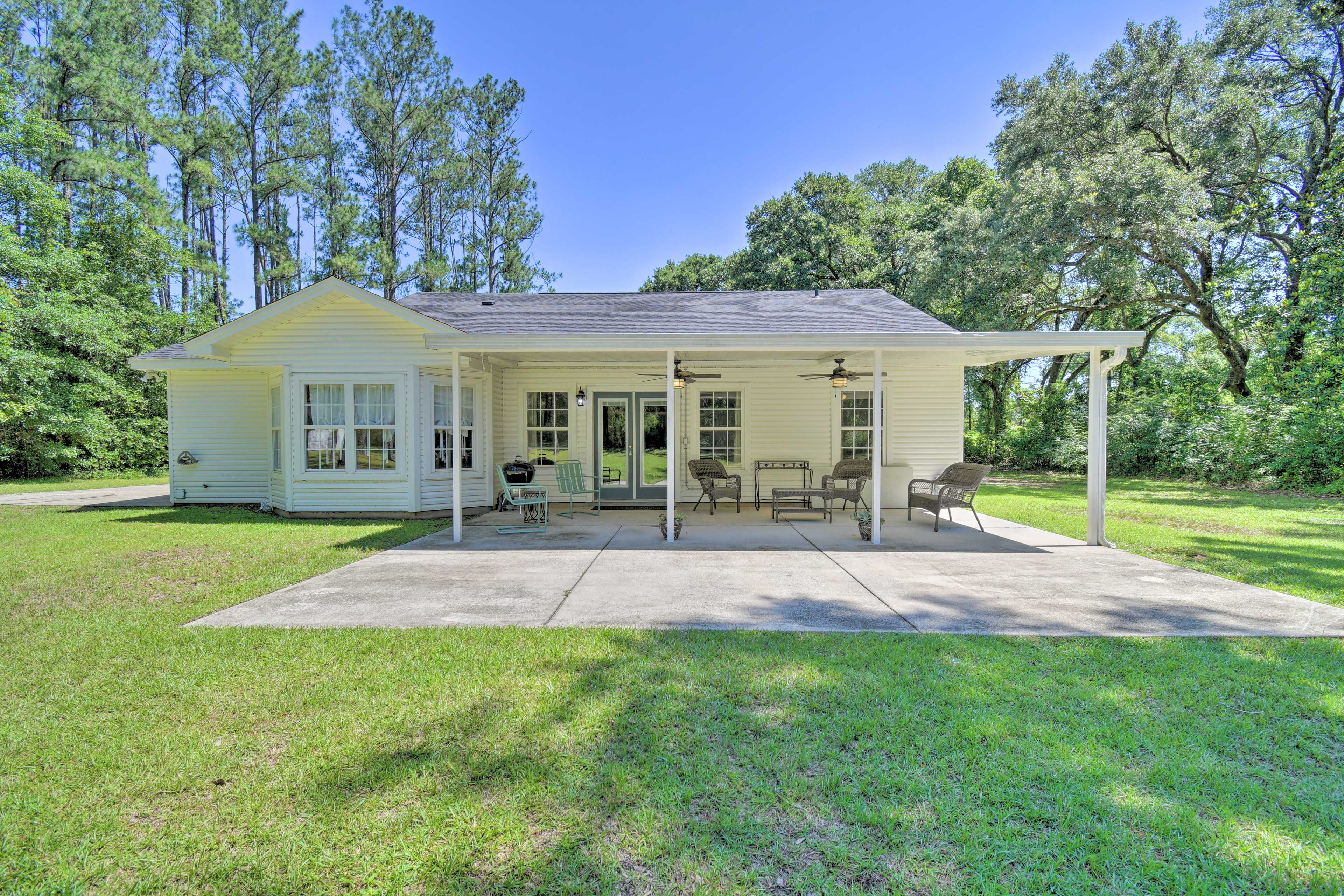 Property Image 1 - Spacious Fairhope Cottage w/ Covered Patio!