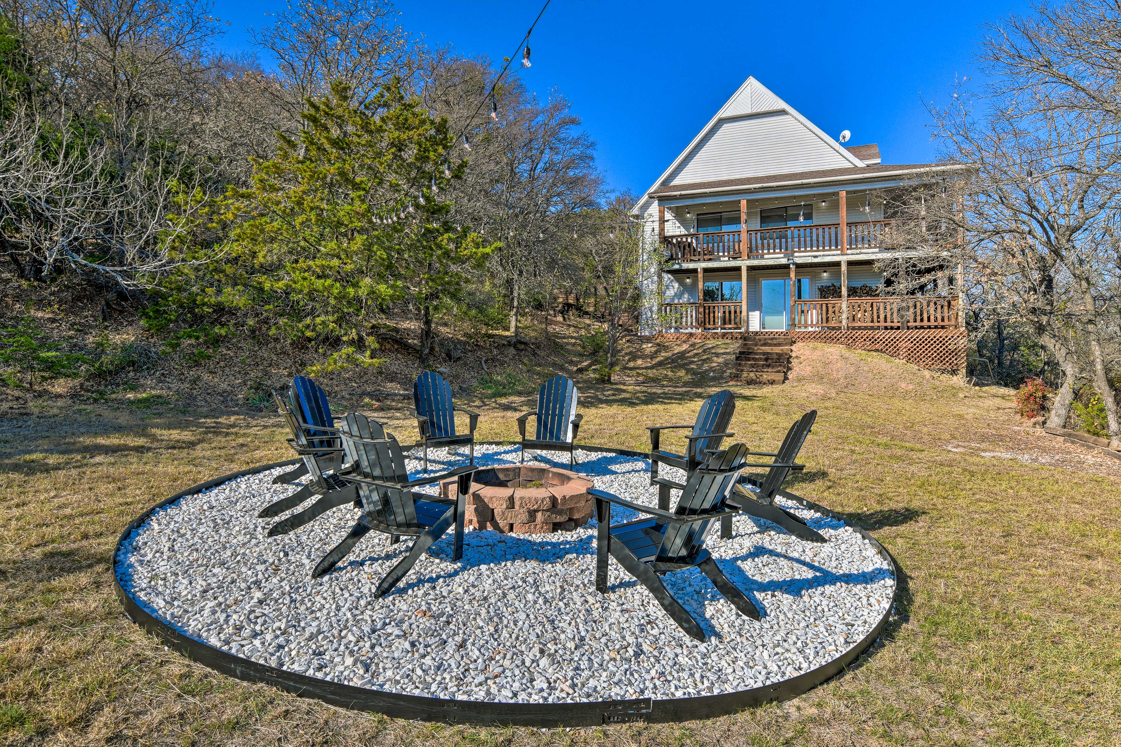 Property Image 1 - Spacious Family Home on the Water + Boat Dock