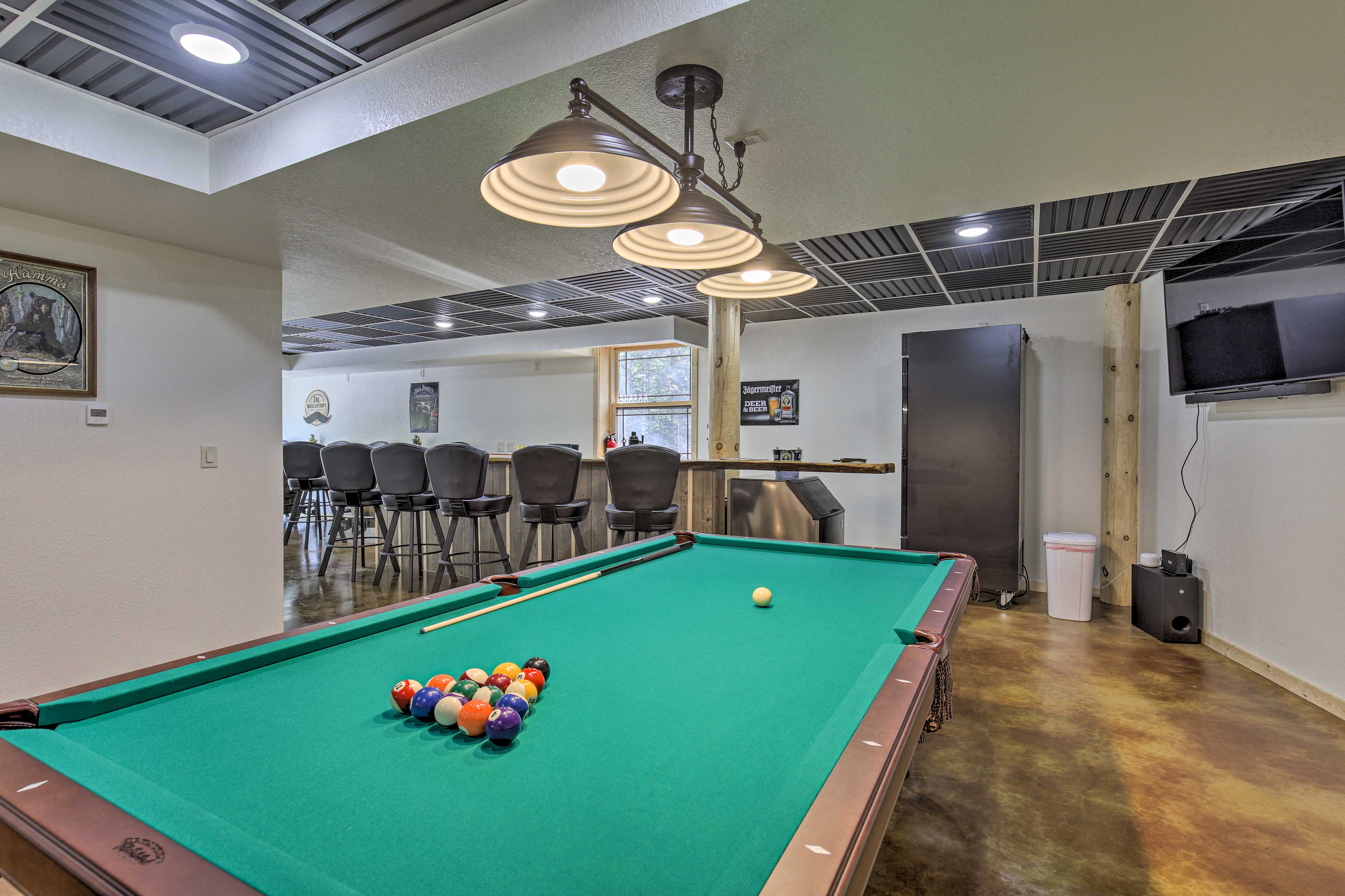 Property Image 2 - Spacious Hurley Home w/ Game Room Near Lakes