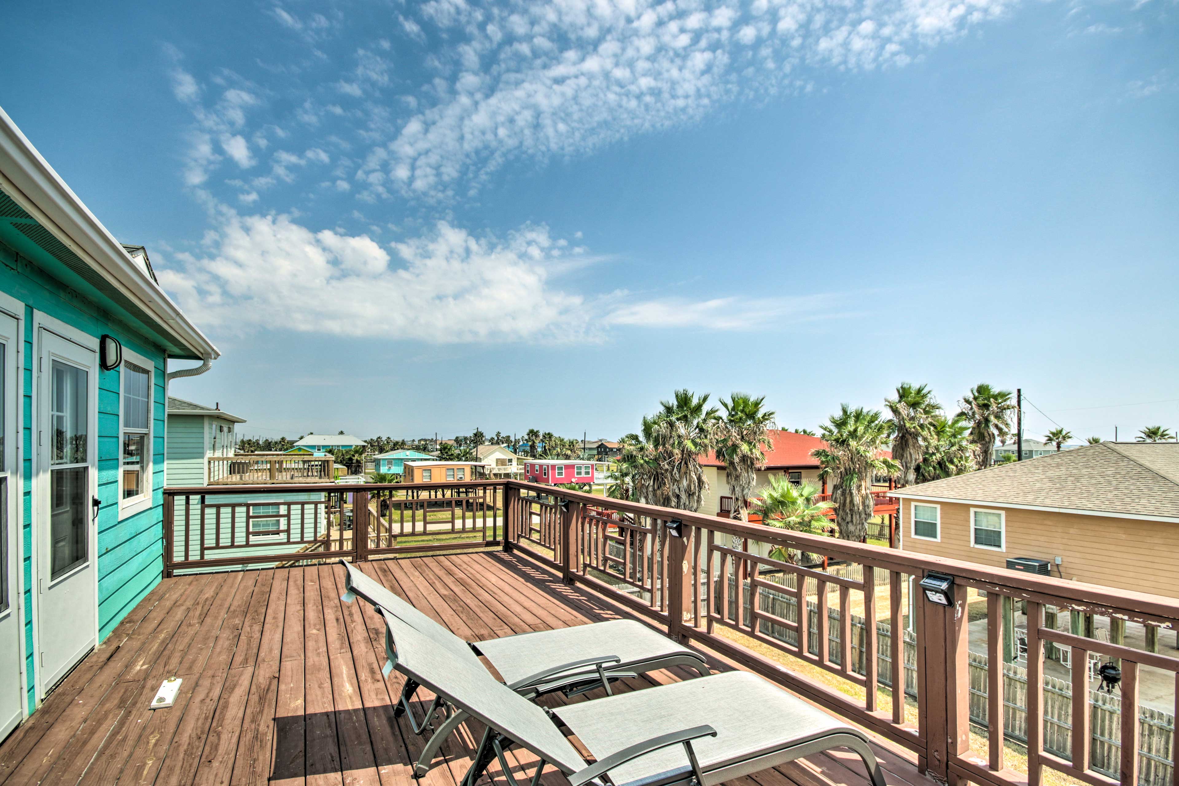 Property Image 1 - Surfside Retreat Steps to Beach & Local Eats!