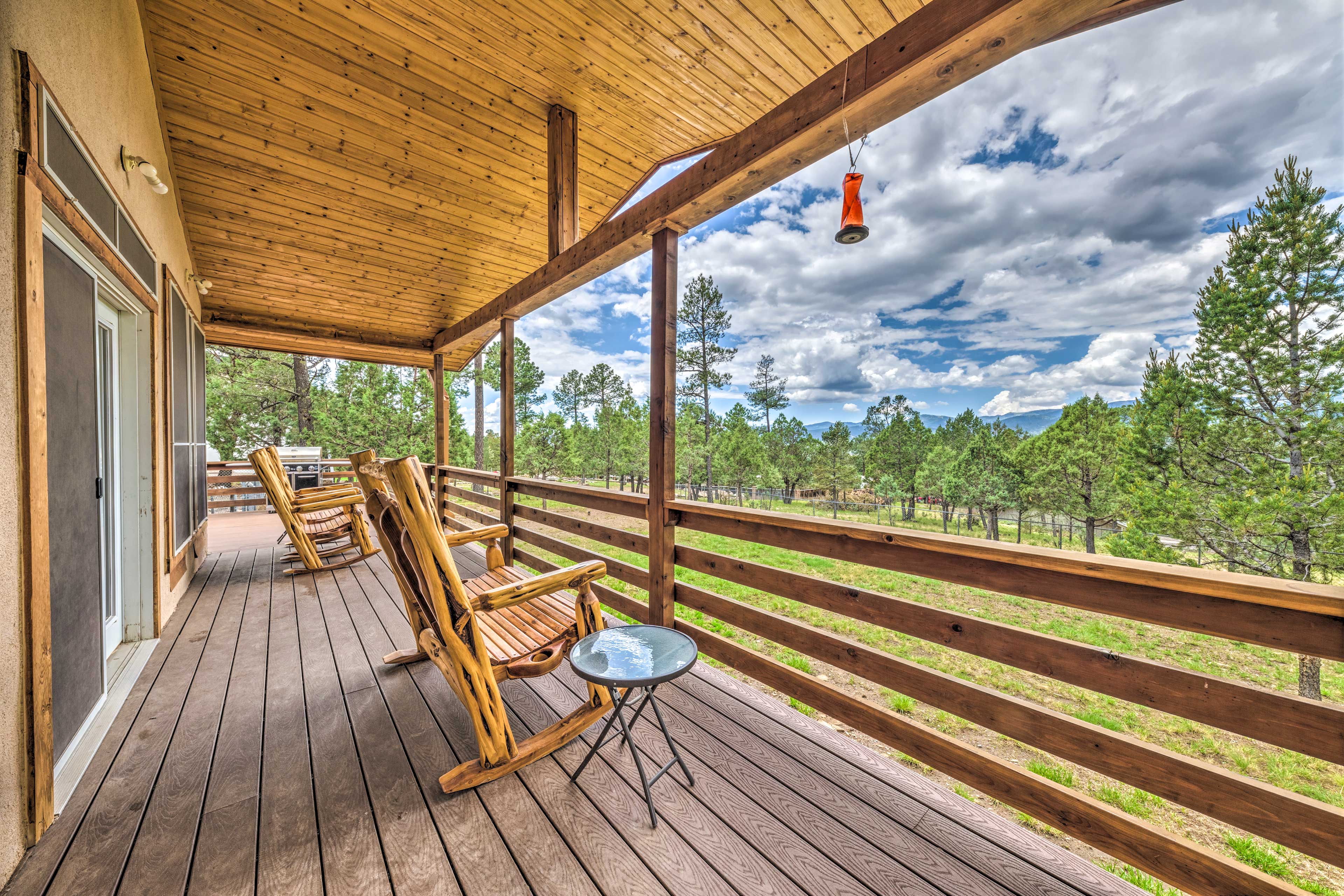 Property Image 1 - Spacious Ruidoso Home w/ Hot Tub & Fireplaces