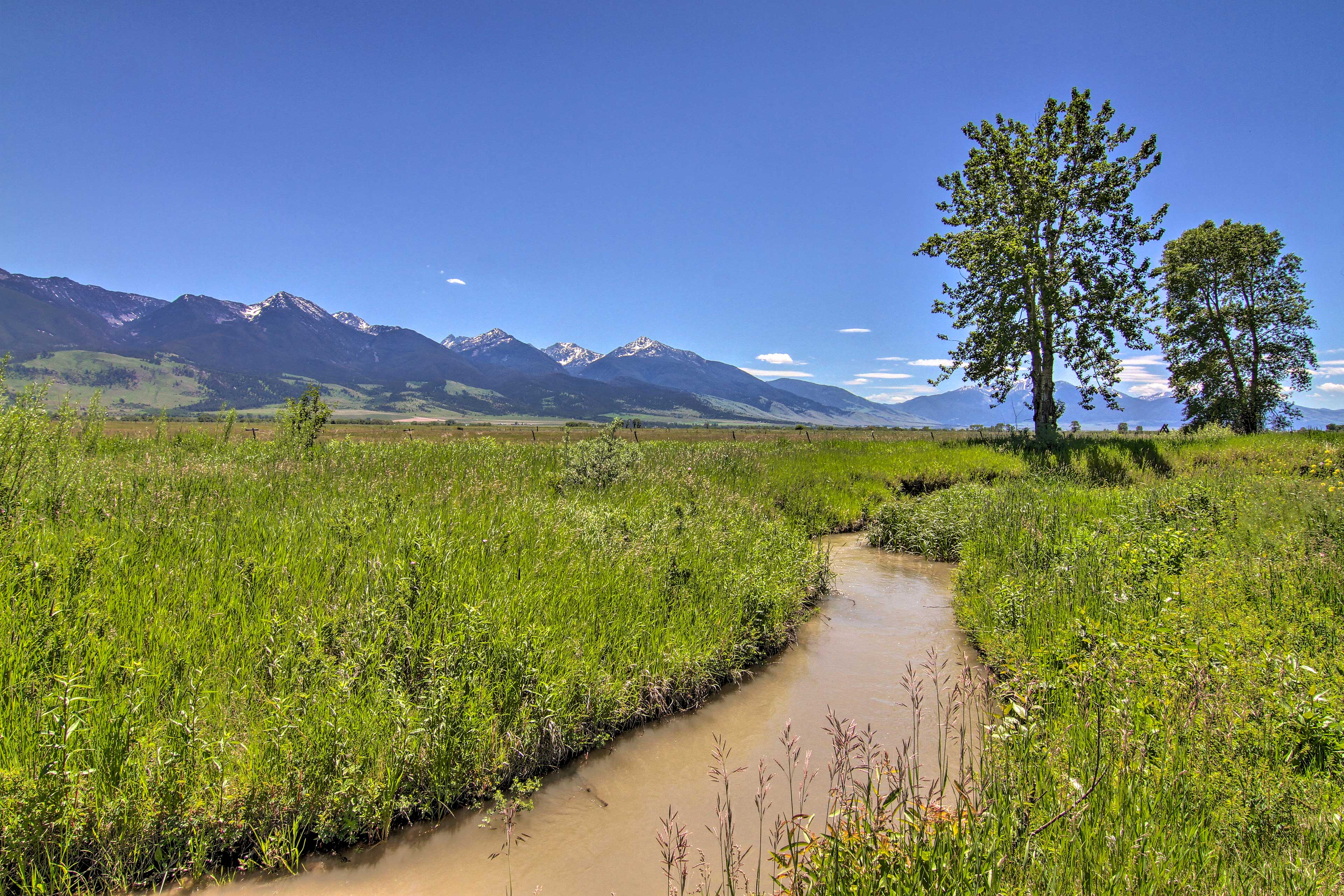 Property Image 2 - Peaceful Mtn Retreat ~ 43 Mi to Yellowstone!