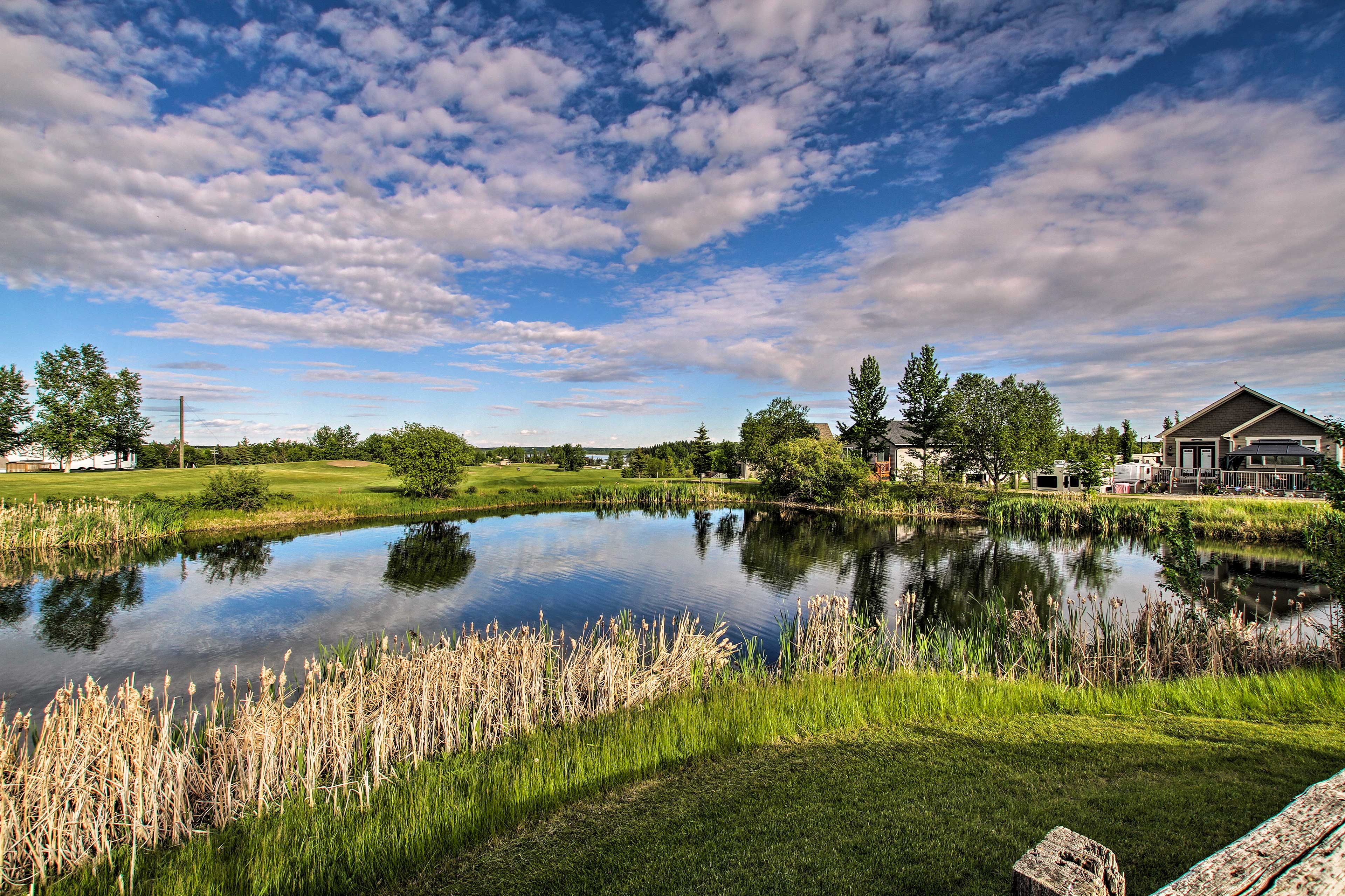 Pool, Lake & Golf Access: Pine Lake Cabin w/ AC!