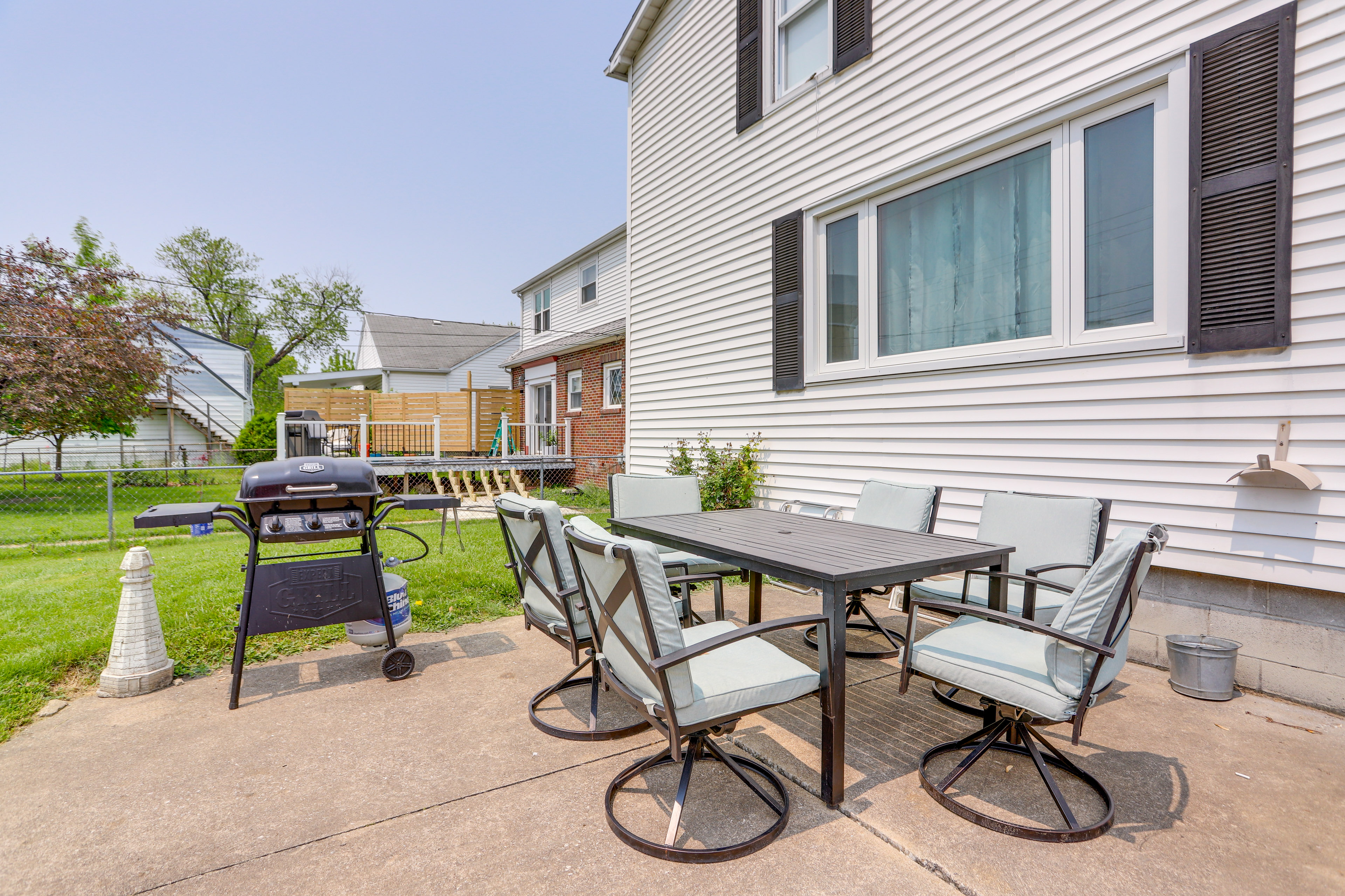 Property Image 2 - Home w/ Screened-In Porch < 1 Mi to Lake Erie