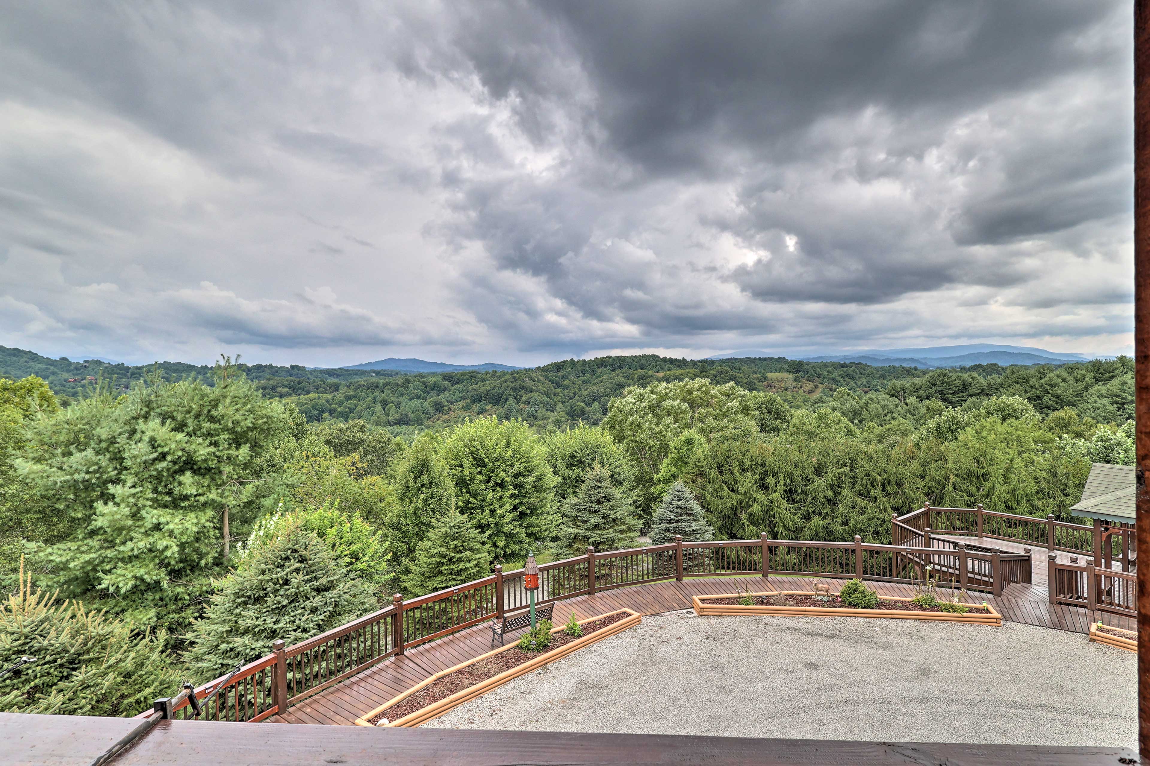 Property Image 1 - Rustic Piney Creek Cabin: Wraparound Porch + Views