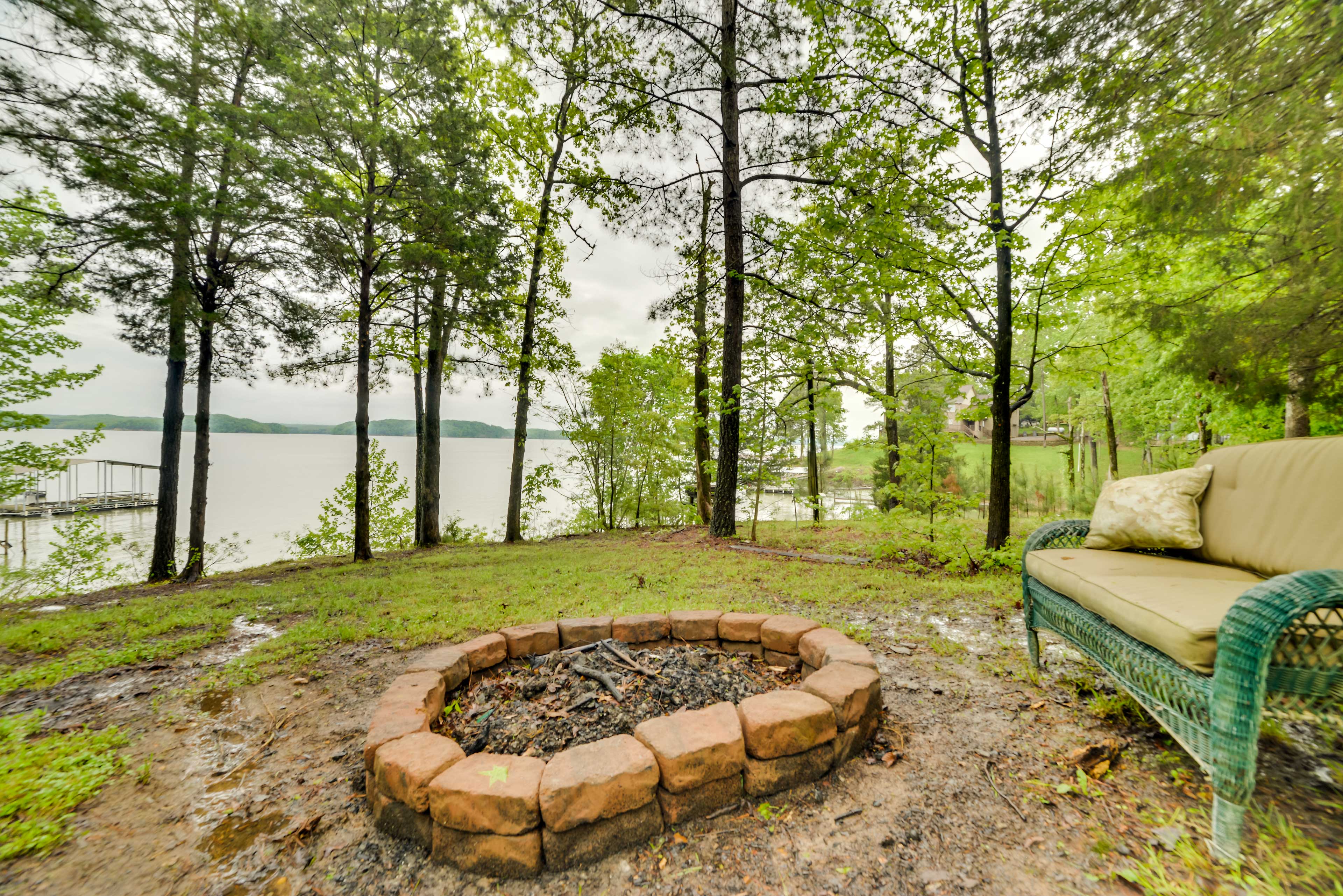 Property Image 1 - Kentucky Lakeside Home w/ Deck - 20 Mi to LBL!