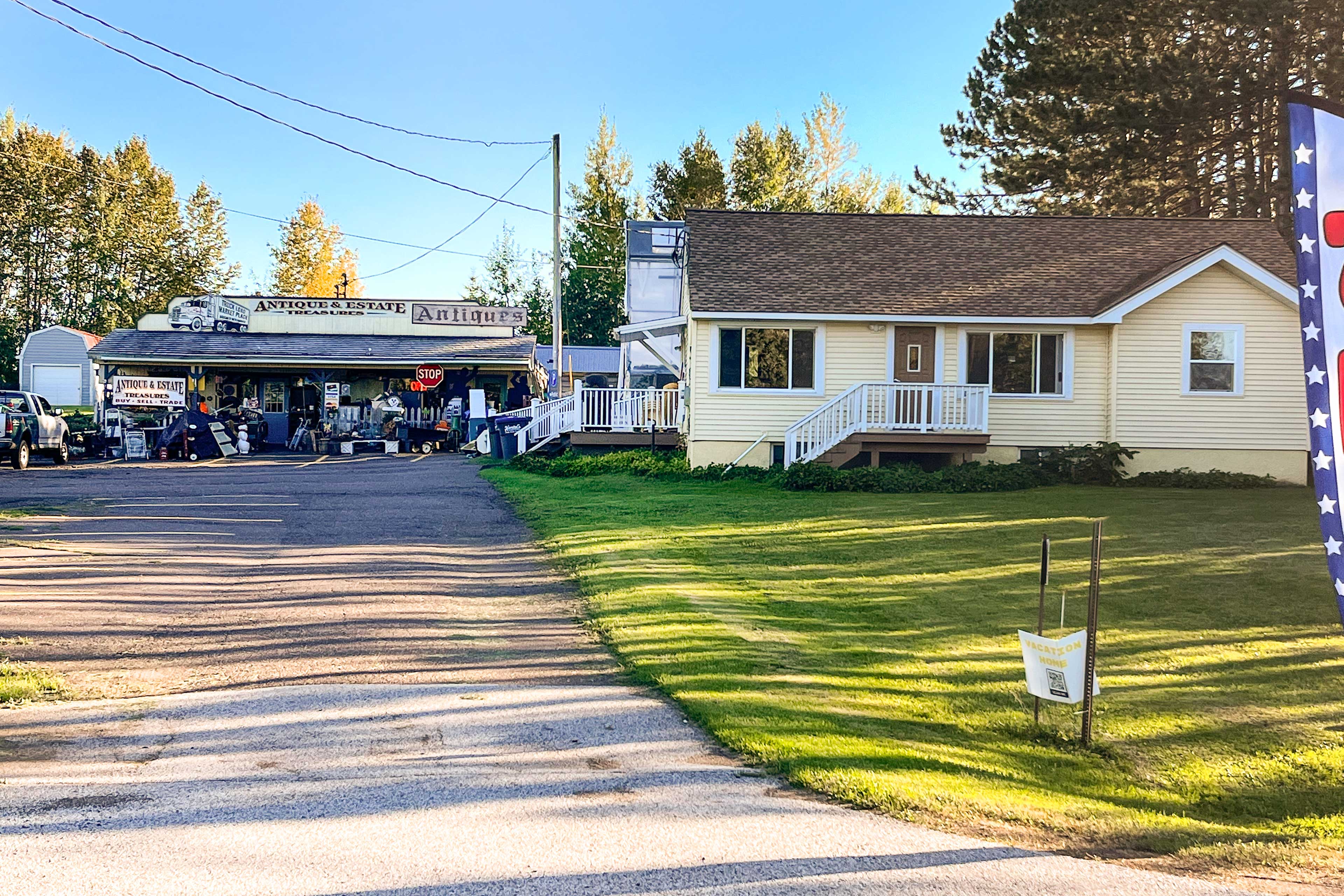 Property Image 1 - Cozy Getaway: 5 Miles to Duluth & Lake Superior!