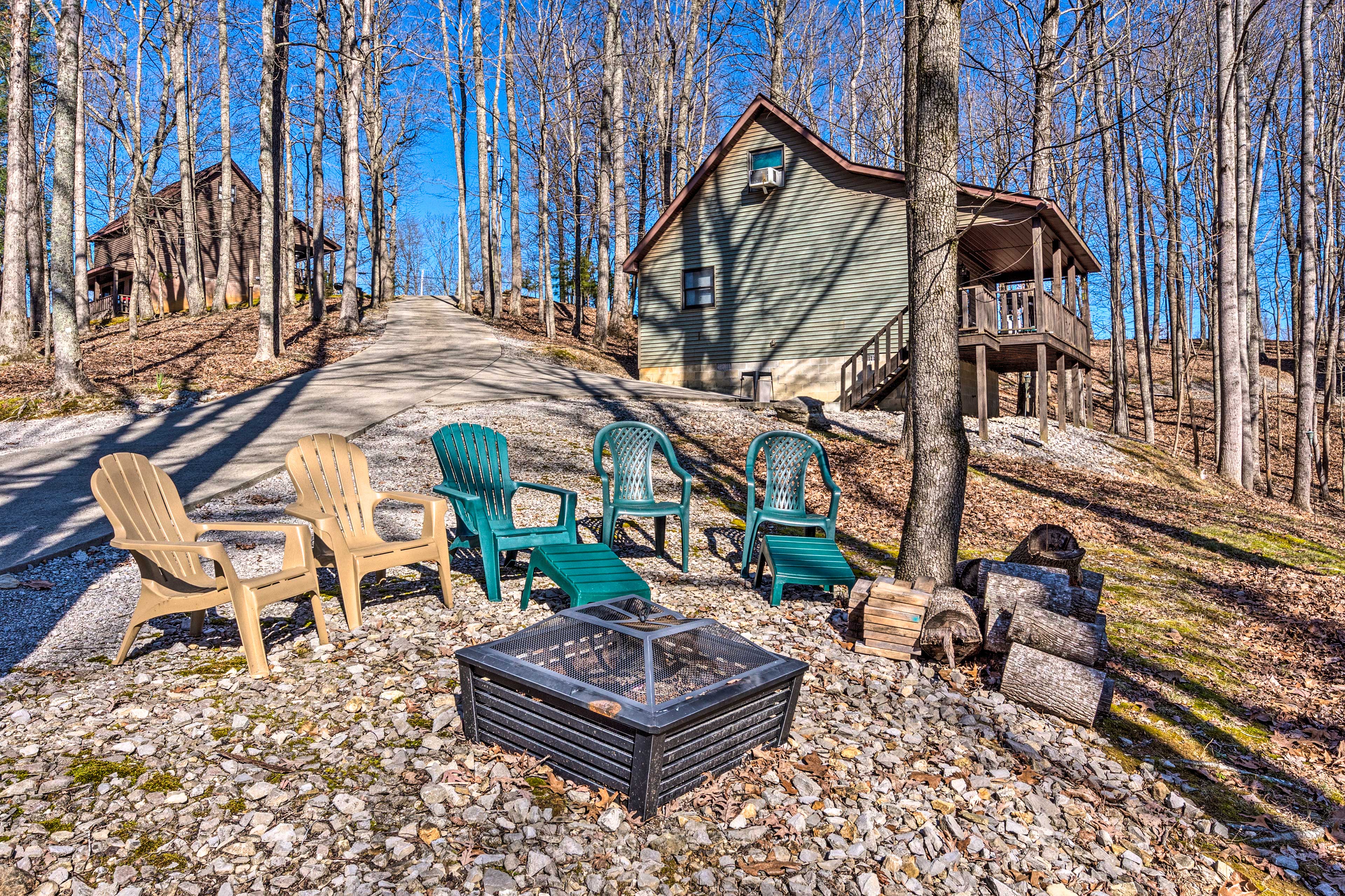 Property Image 1 - Quiet & Private Cabin ~ 5 Mi to Dale Hollow Lake!