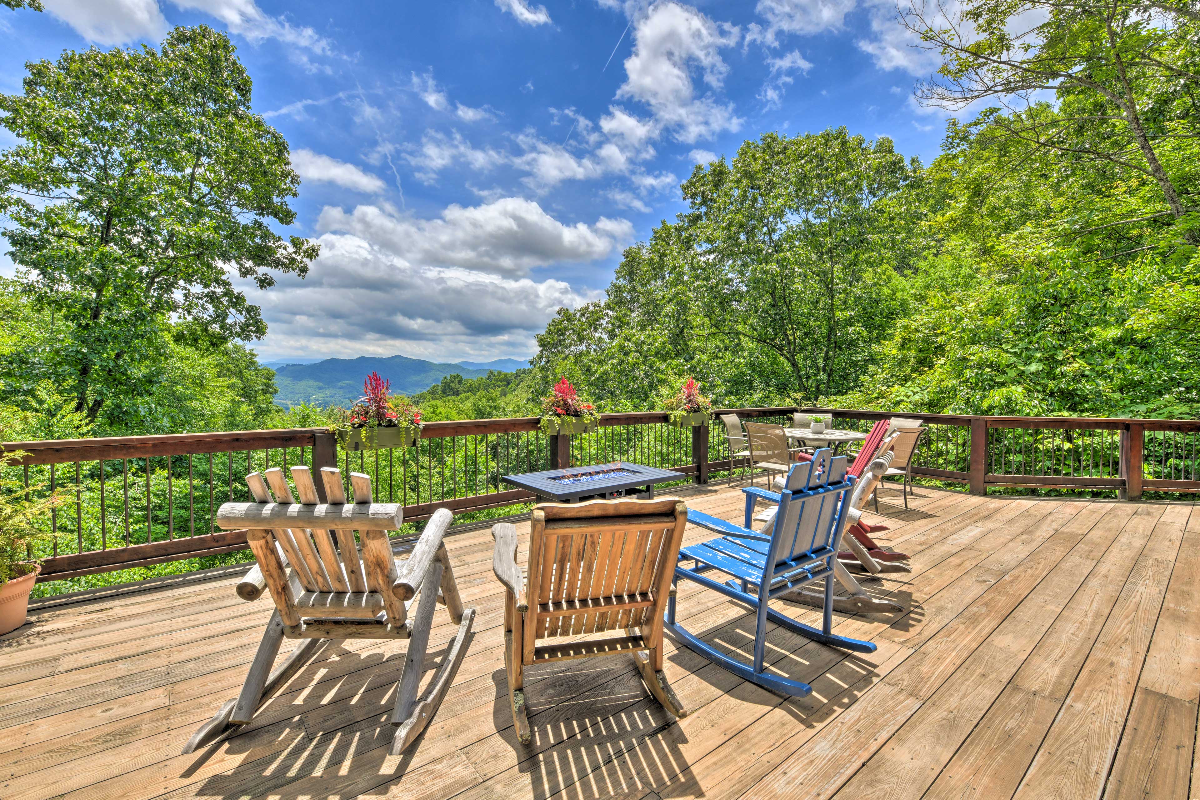 Property Image 2 - Luxe Cataloochee Cabin w/ Epic Mountain Views!