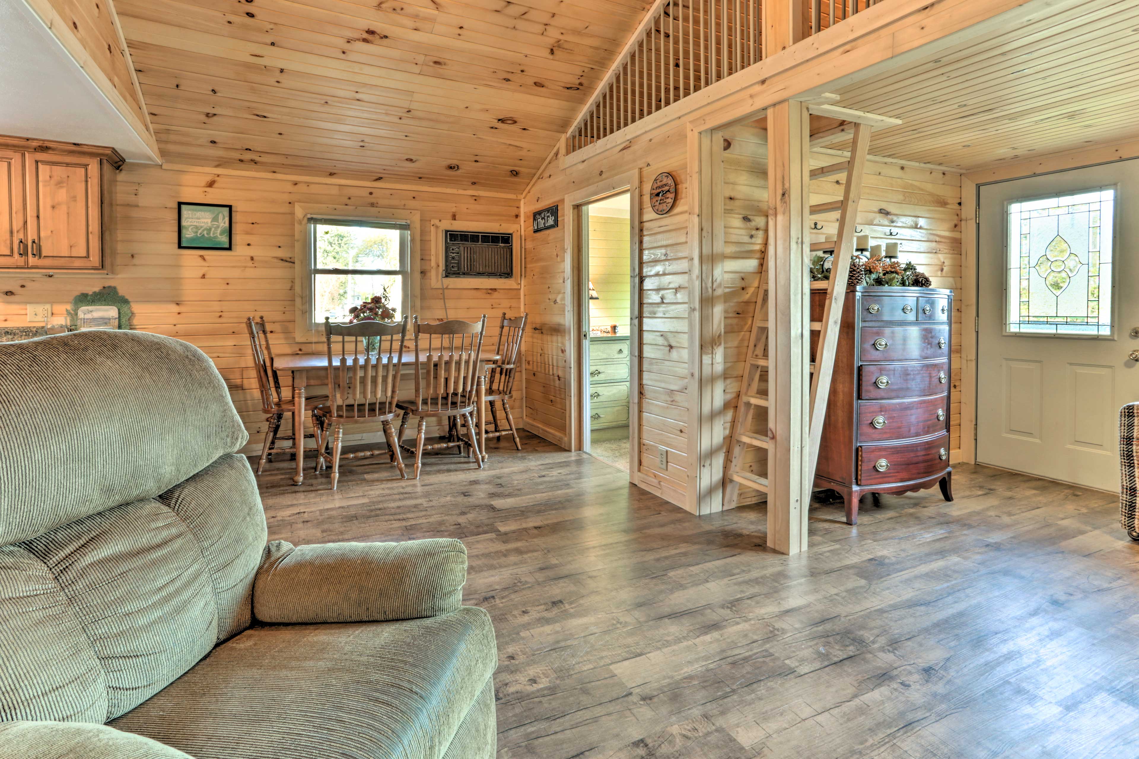 Waterfront Syracuse Home: Deck, Fire Pit & Kayaks