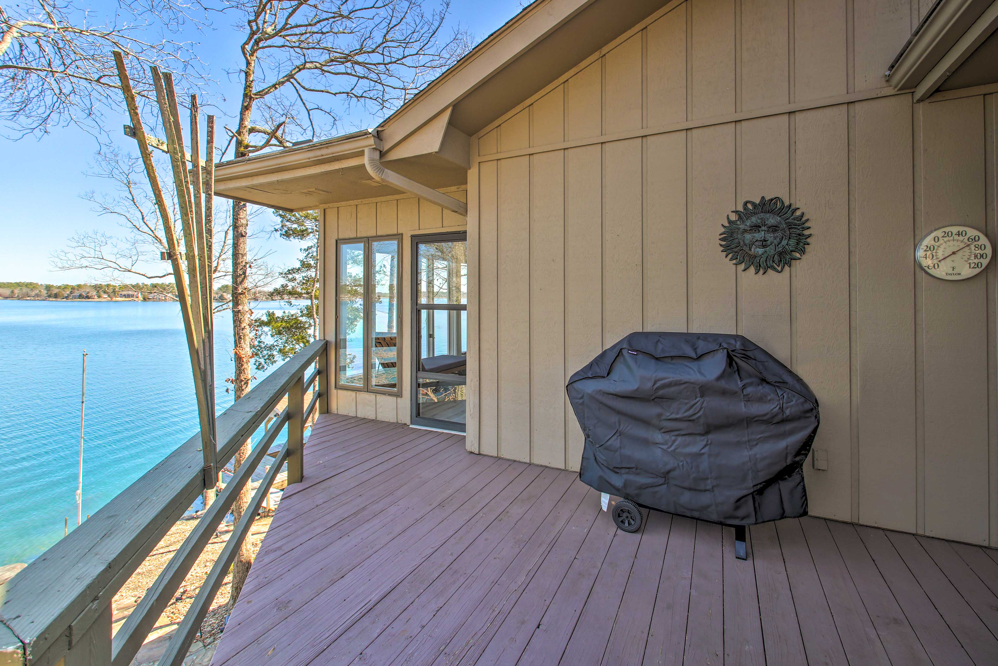 Hot Springs Village Lake House w/ Deck: Near Golf!