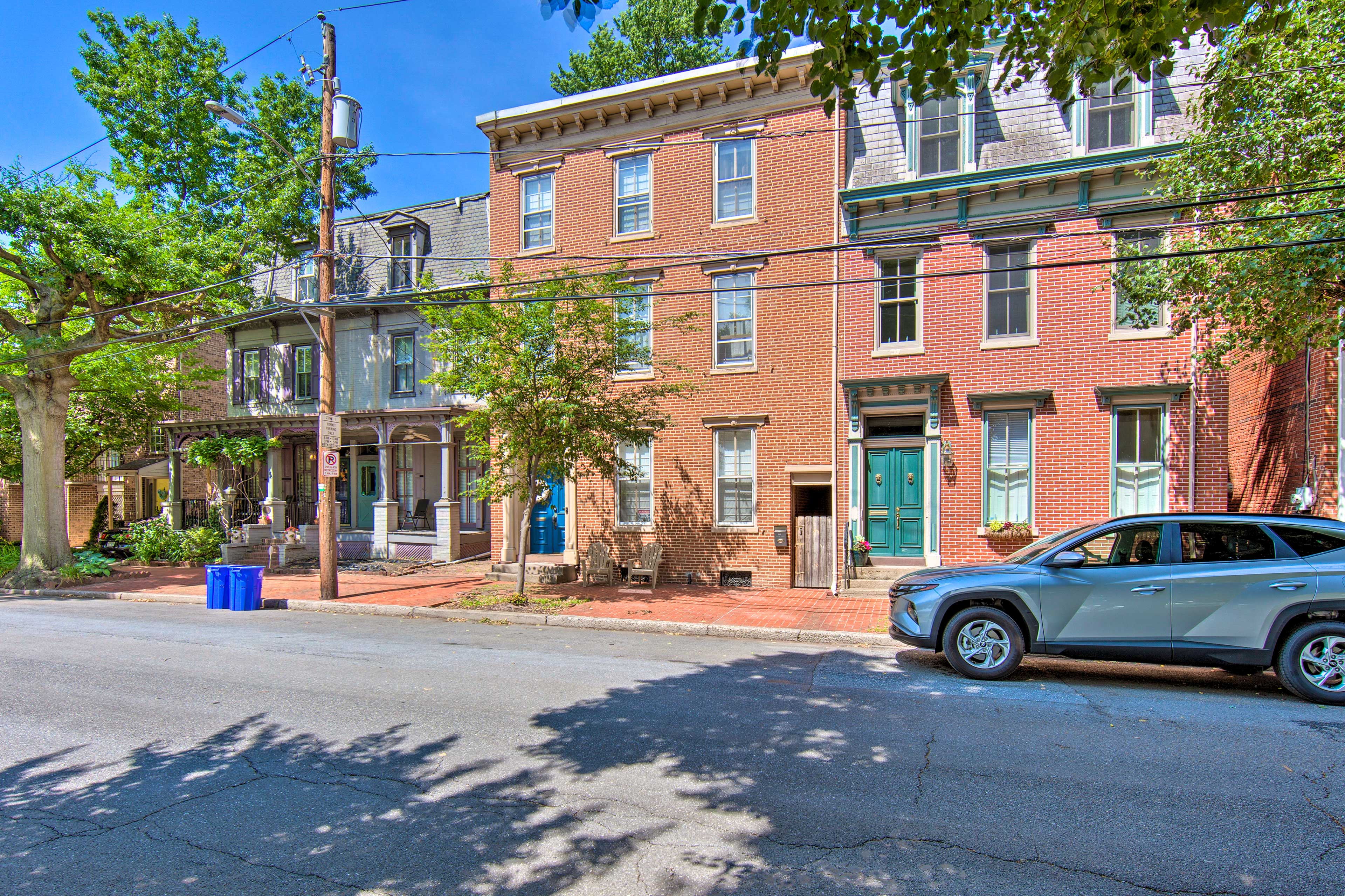 1 Mi to Dtwn: Historic Harrisburg Home