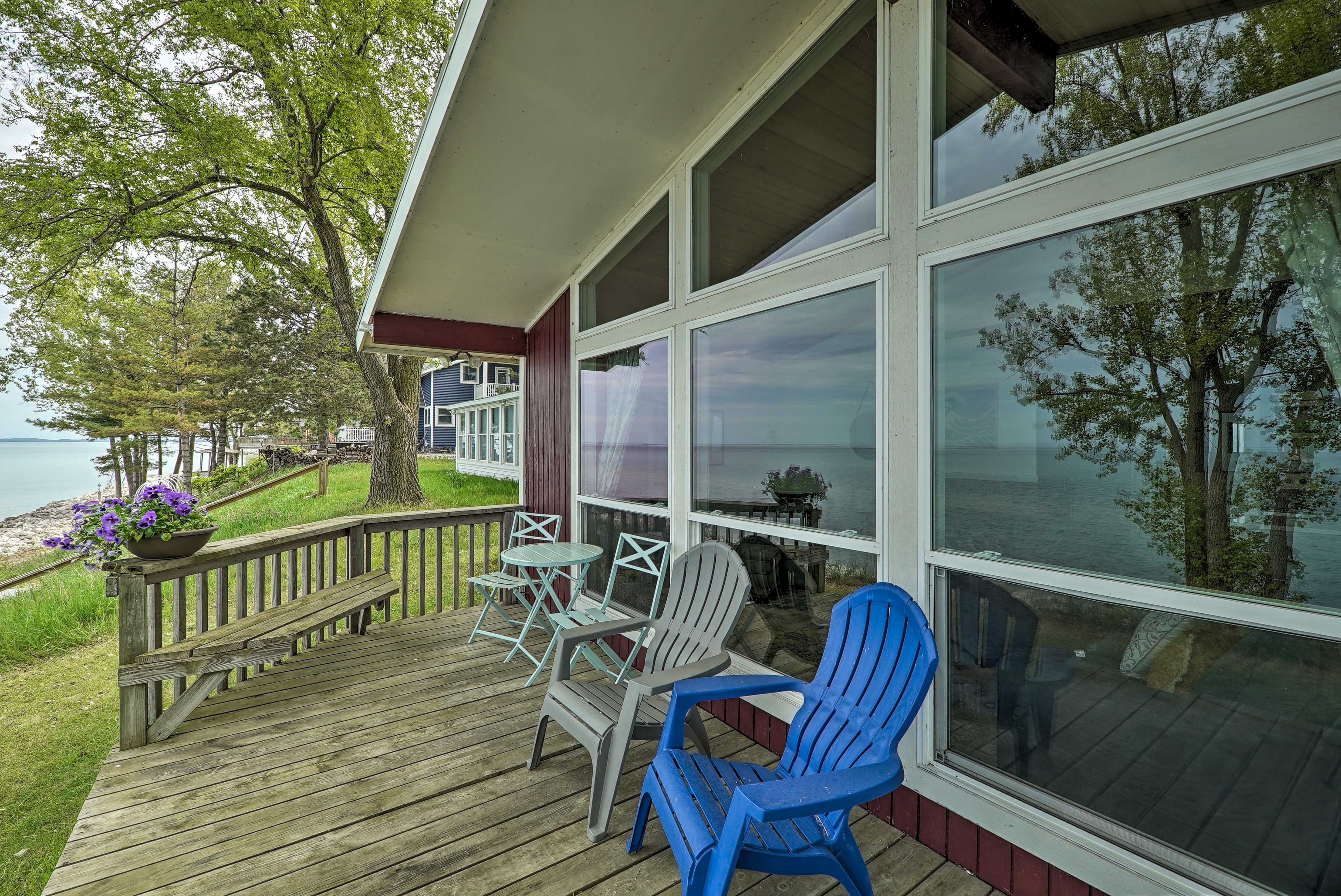 Property Image 2 - Lakefront Cottage Near Wineries + State Parks!