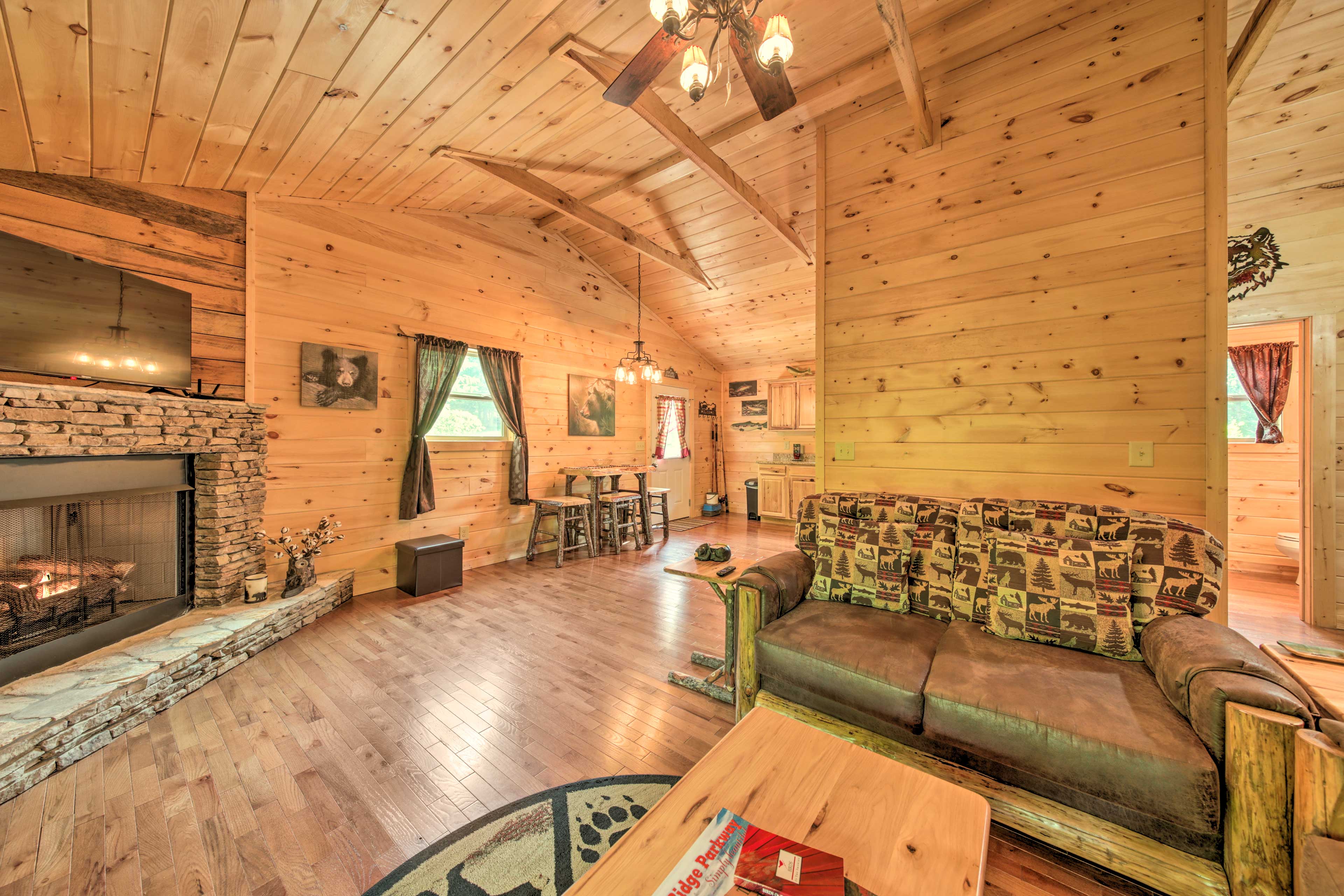 Property Image 1 - Smoky Mountain Cabin Hideaway with Fire Pit!