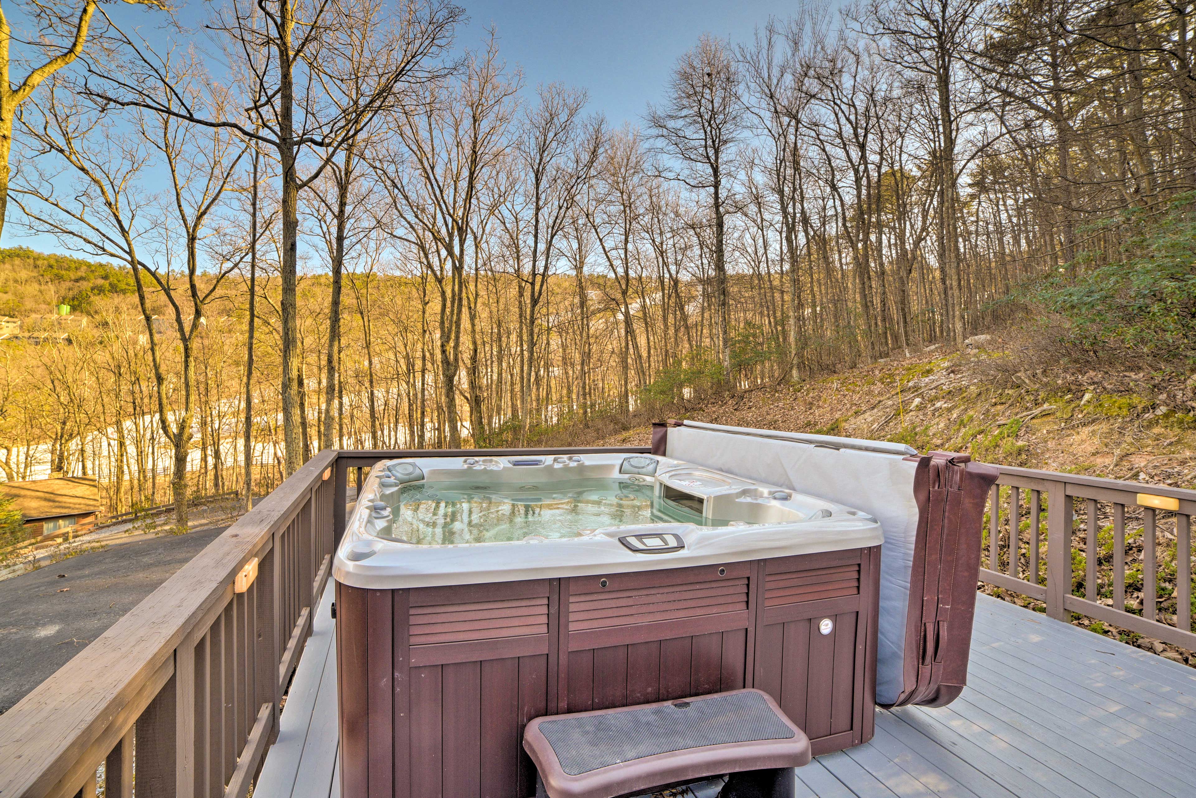 Property Image 2 - Slopeside Retreat in Massanutten: Hot Tub & Deck!