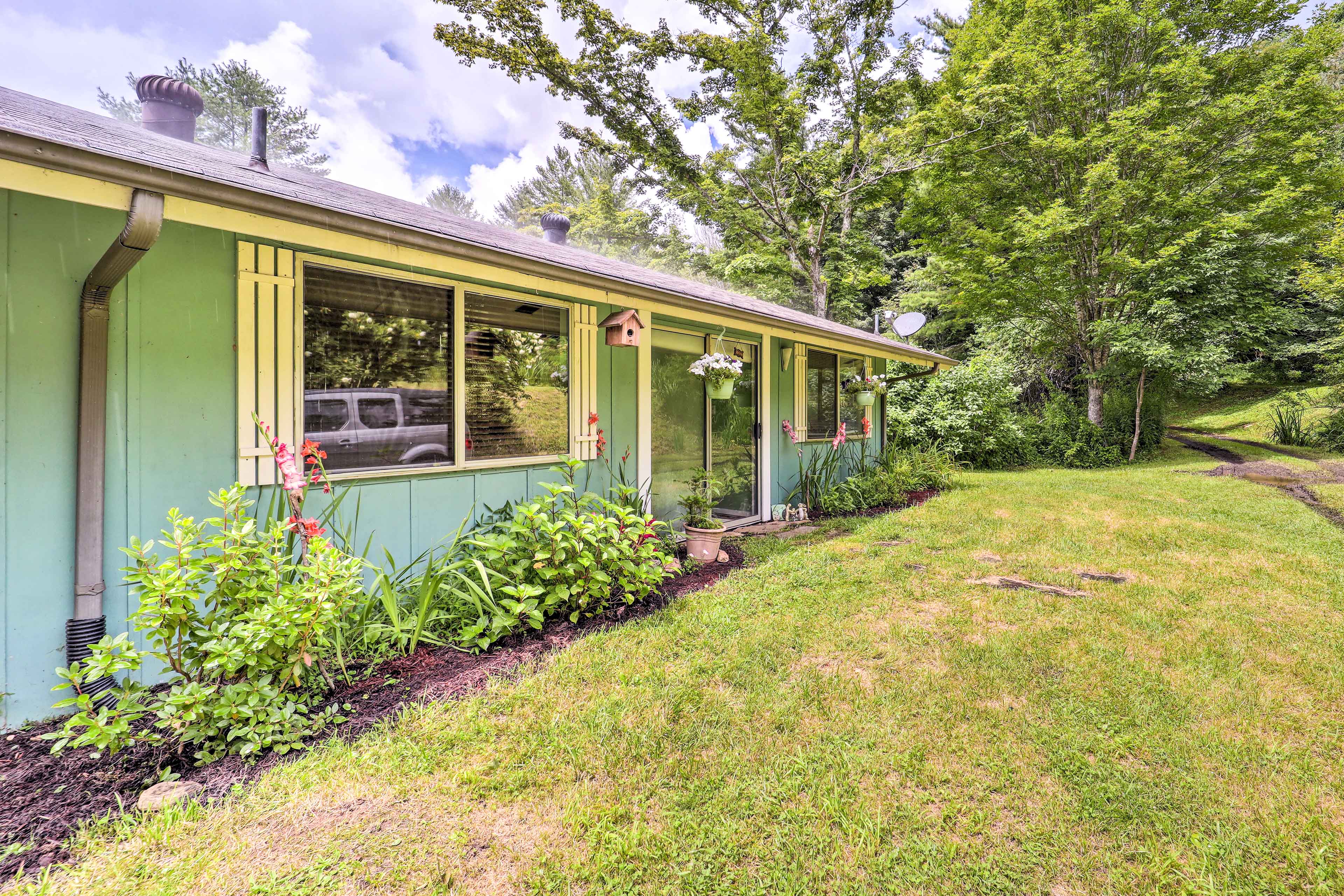 Property Image 1 - Quiet Bakersville Retreat w/ Deck + Home Gym!