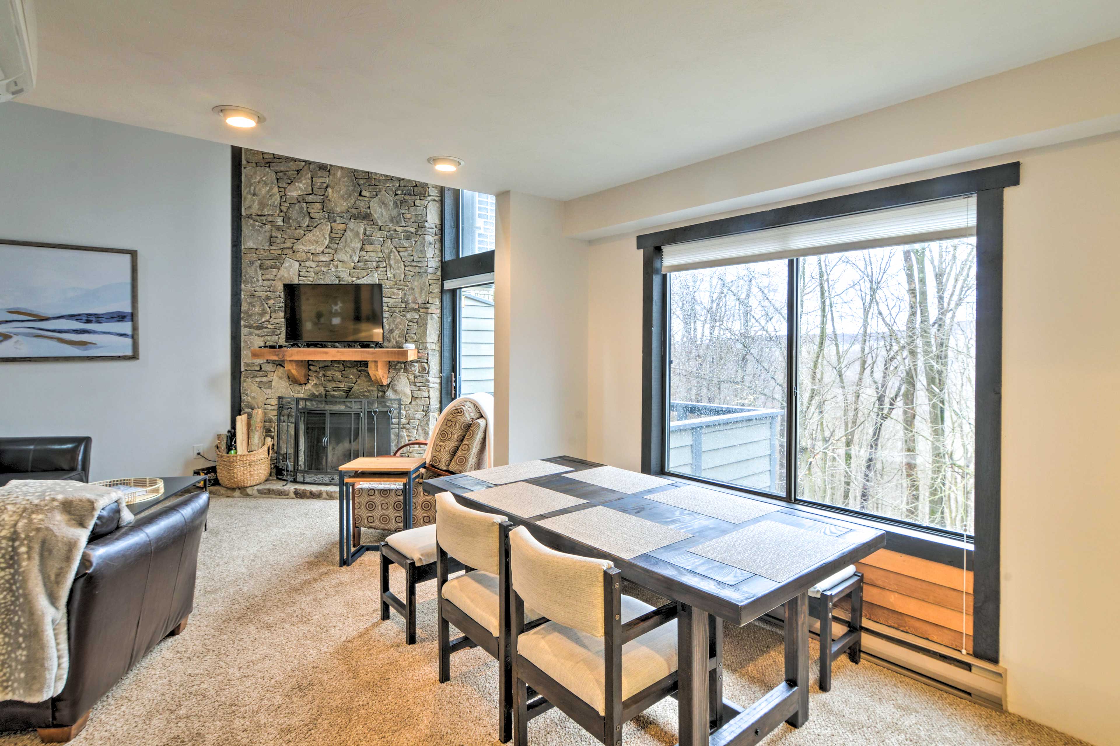 Property Image 2 - Swiss Mtn Condo: 3 Mi to Seven Springs Resort