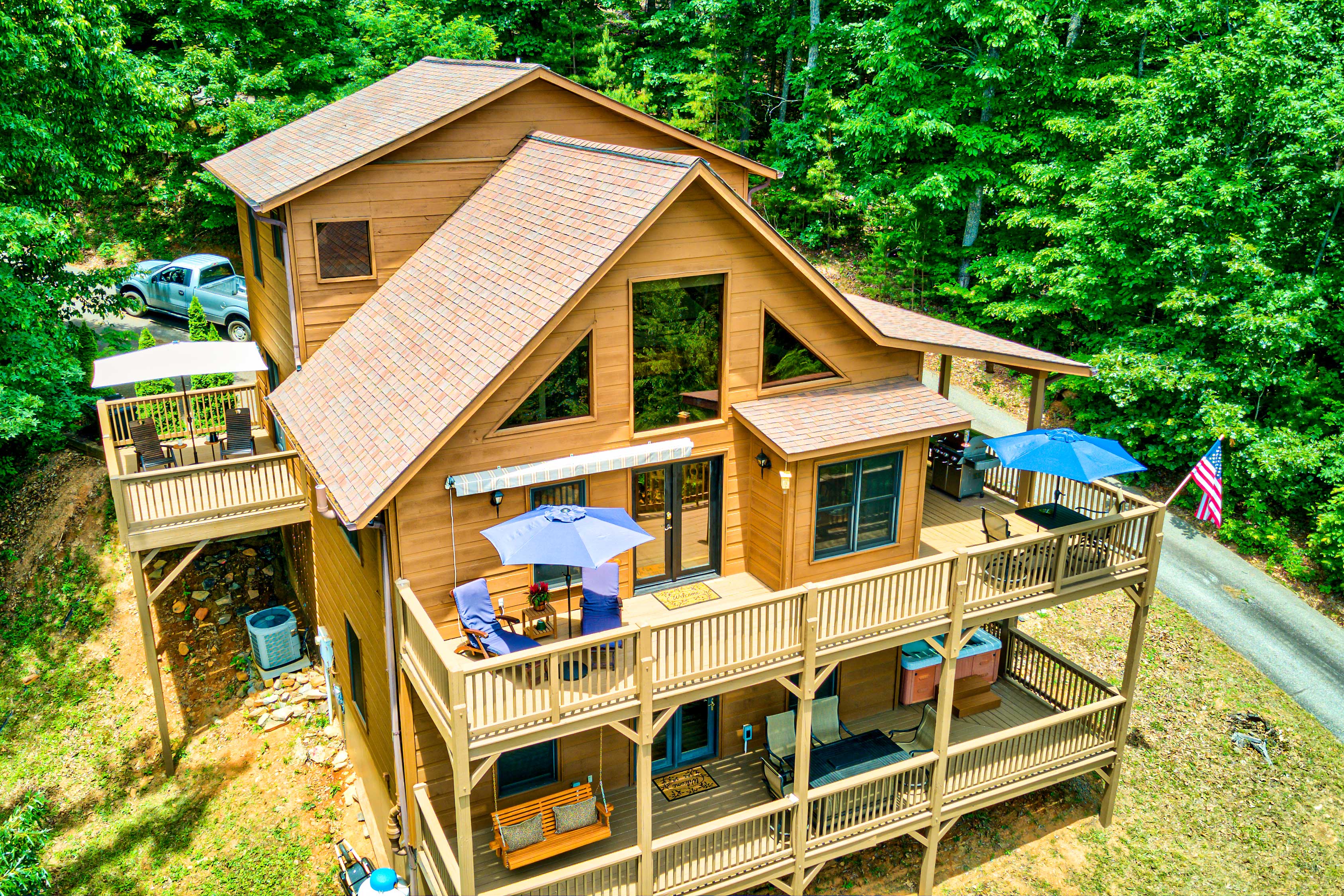 Property Image 1 - Spacious Murphy Chalet w/ Hot Tub: Mtn Views!