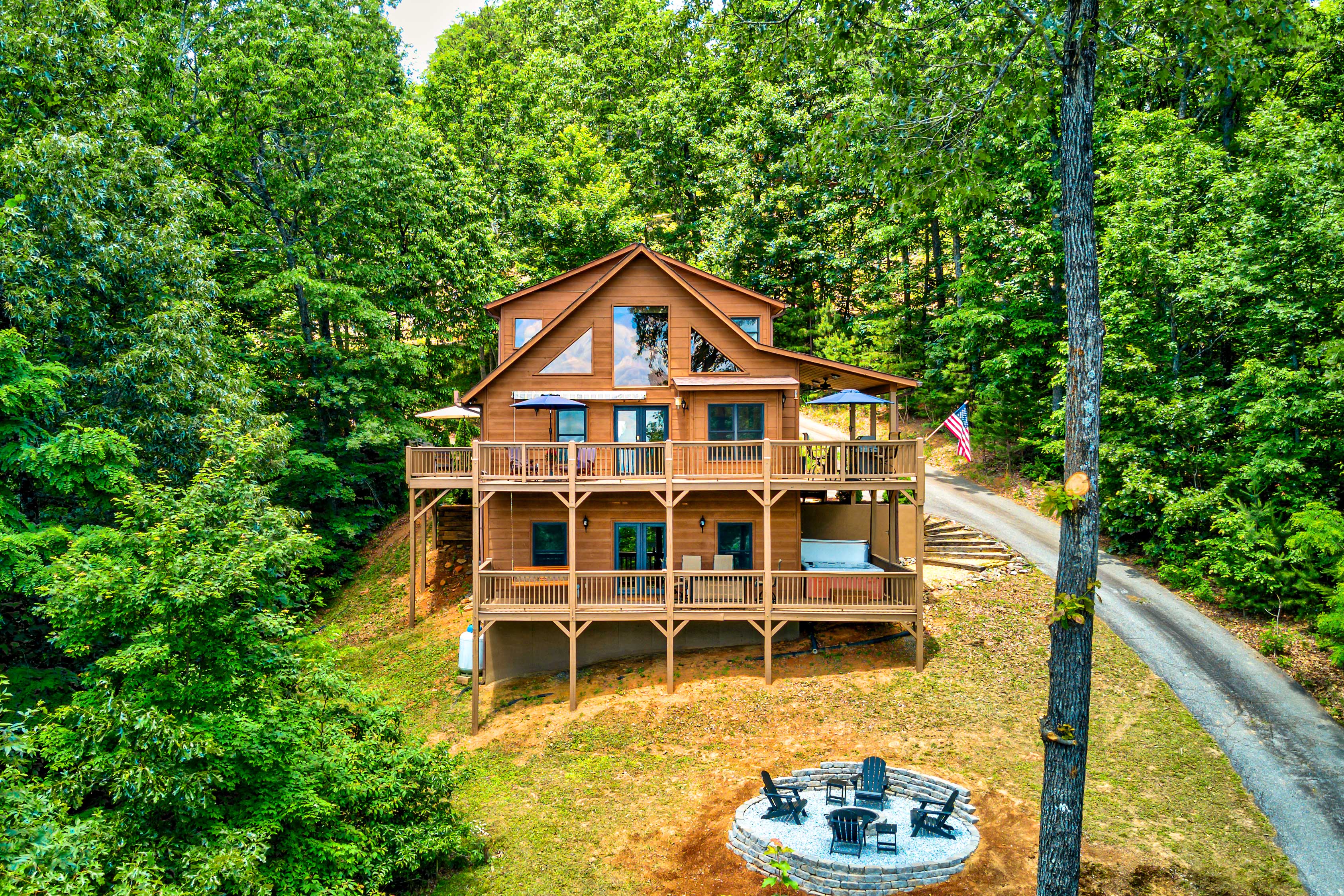 Property Image 1 - Spacious Murphy Chalet w/ Hot Tub: Mtn Views!