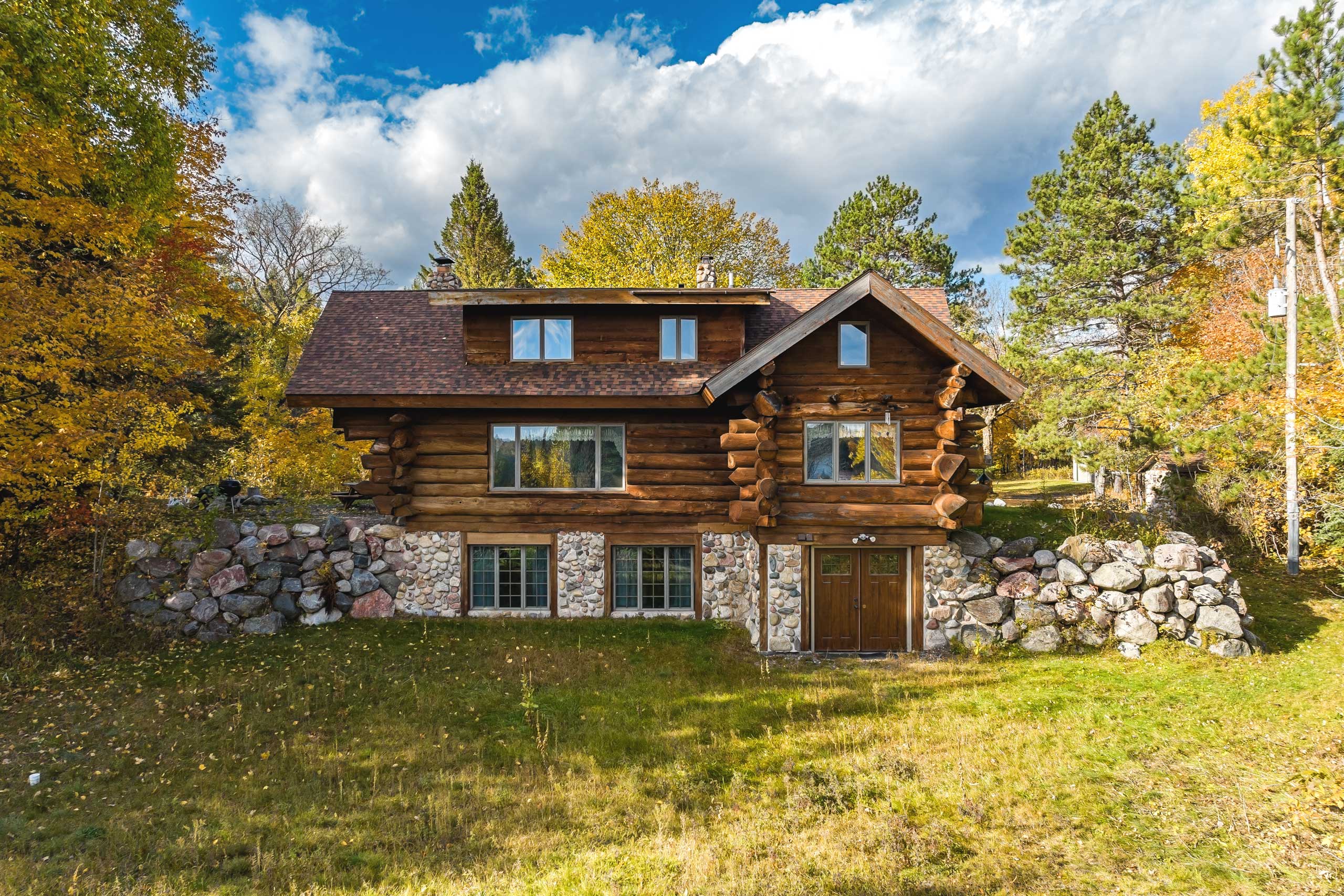 Star Lake Retreat Log Home on 2 Acres w/ Fire Pit Home Rental in