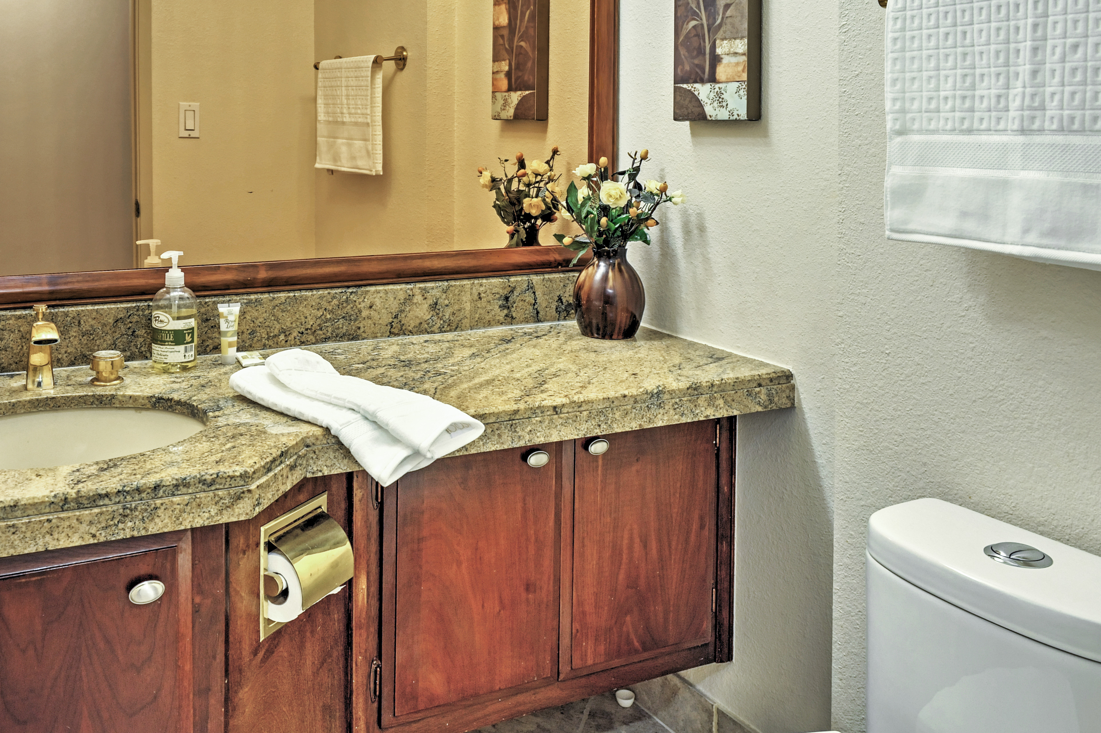 Stunning Home w/ Private Oasis - 1 ½ Mile to Strip