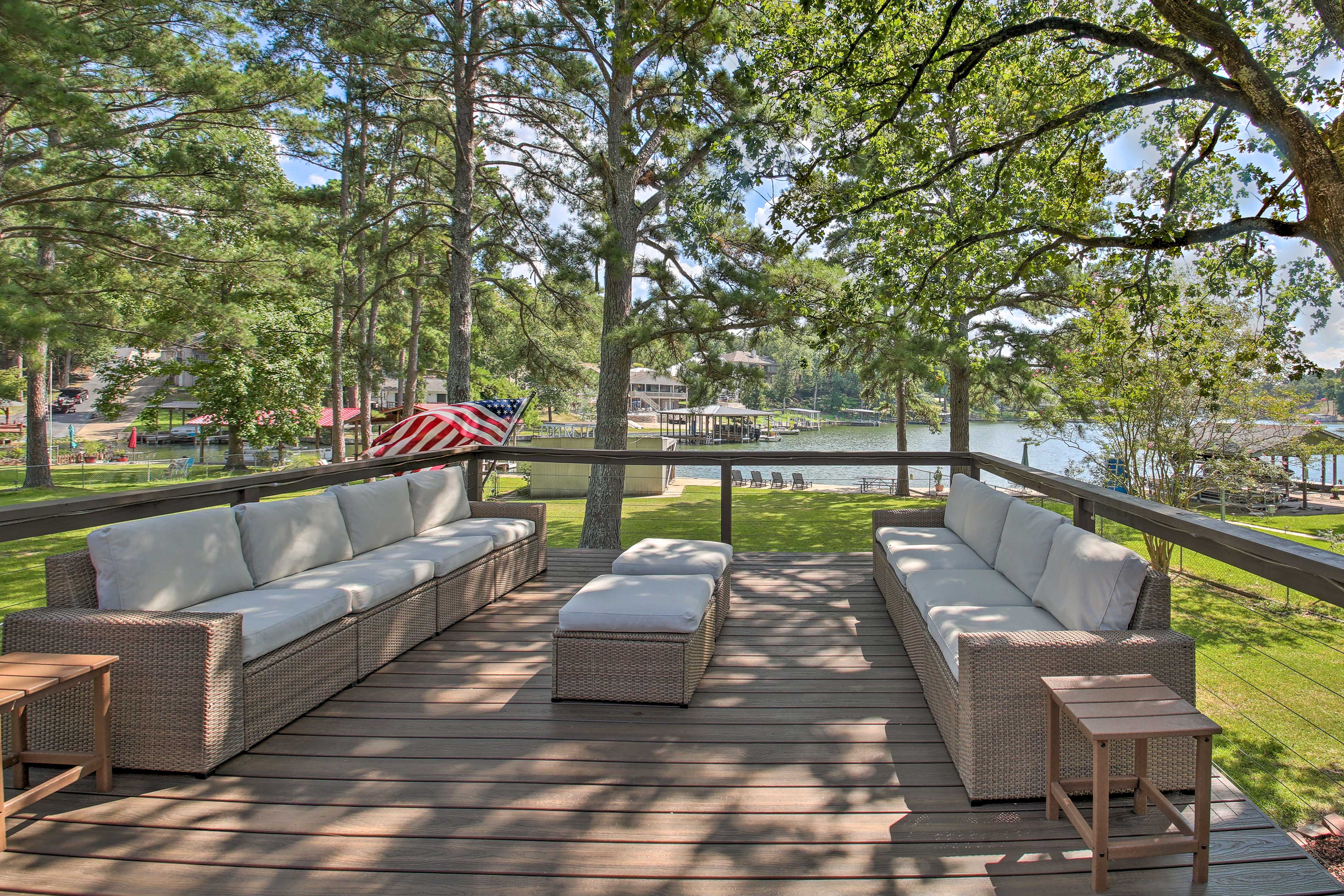 Property Image 1 - Waterfront Lake Hamilton Home: Deck, Fire Pit