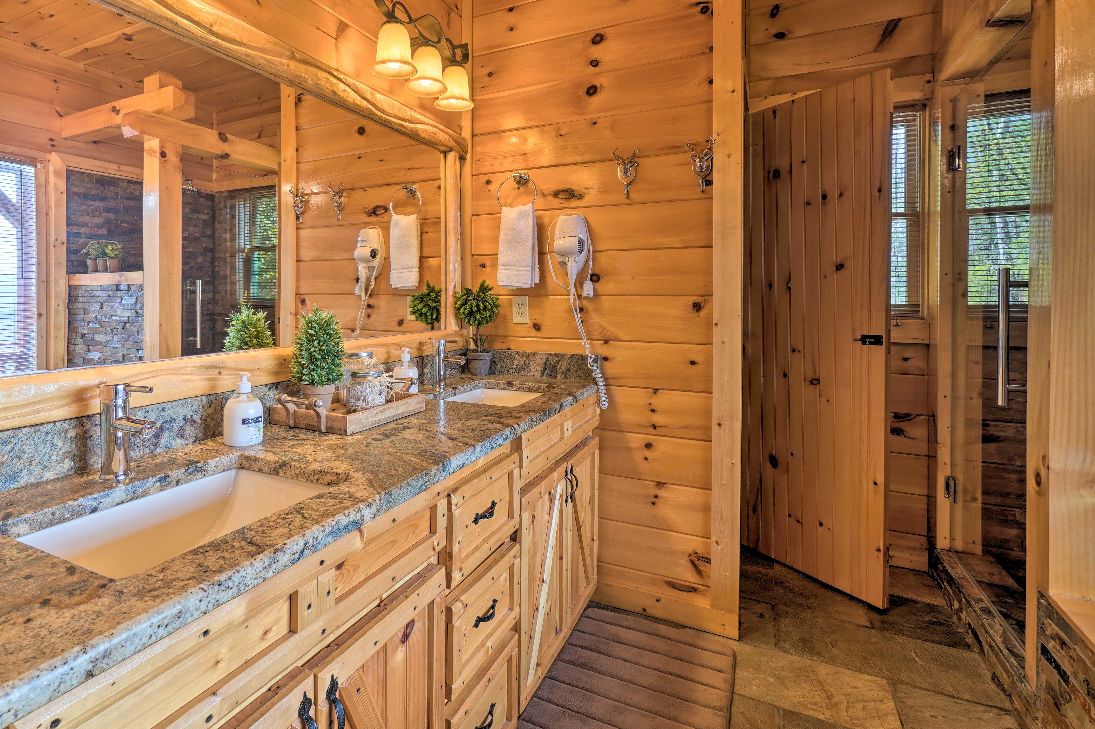 Sevierville Cabin w/ Outdoor Kitchen & Hot Tub!