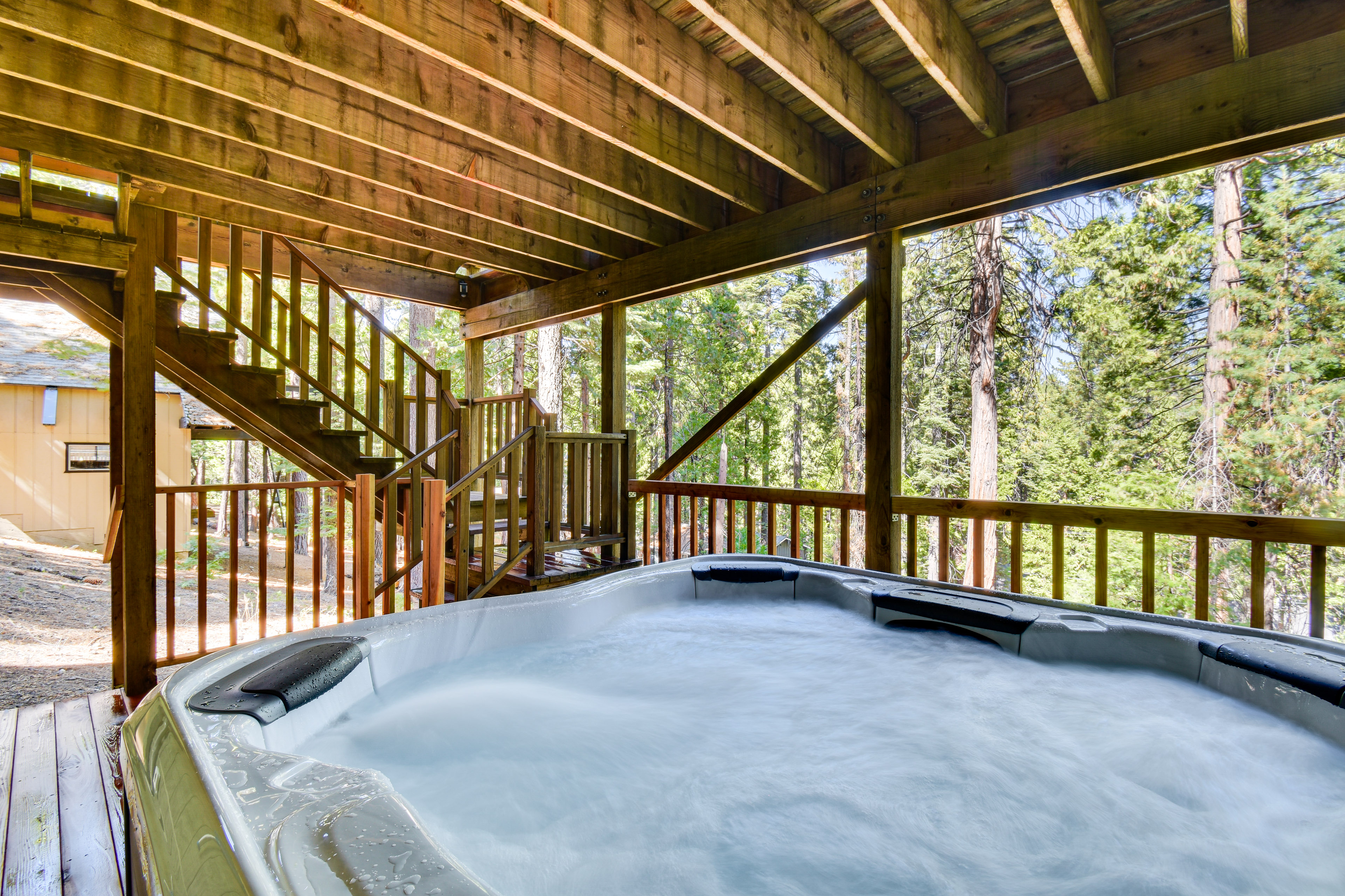 Cold Springs Mountain Cabin: Hot Tub & Generator