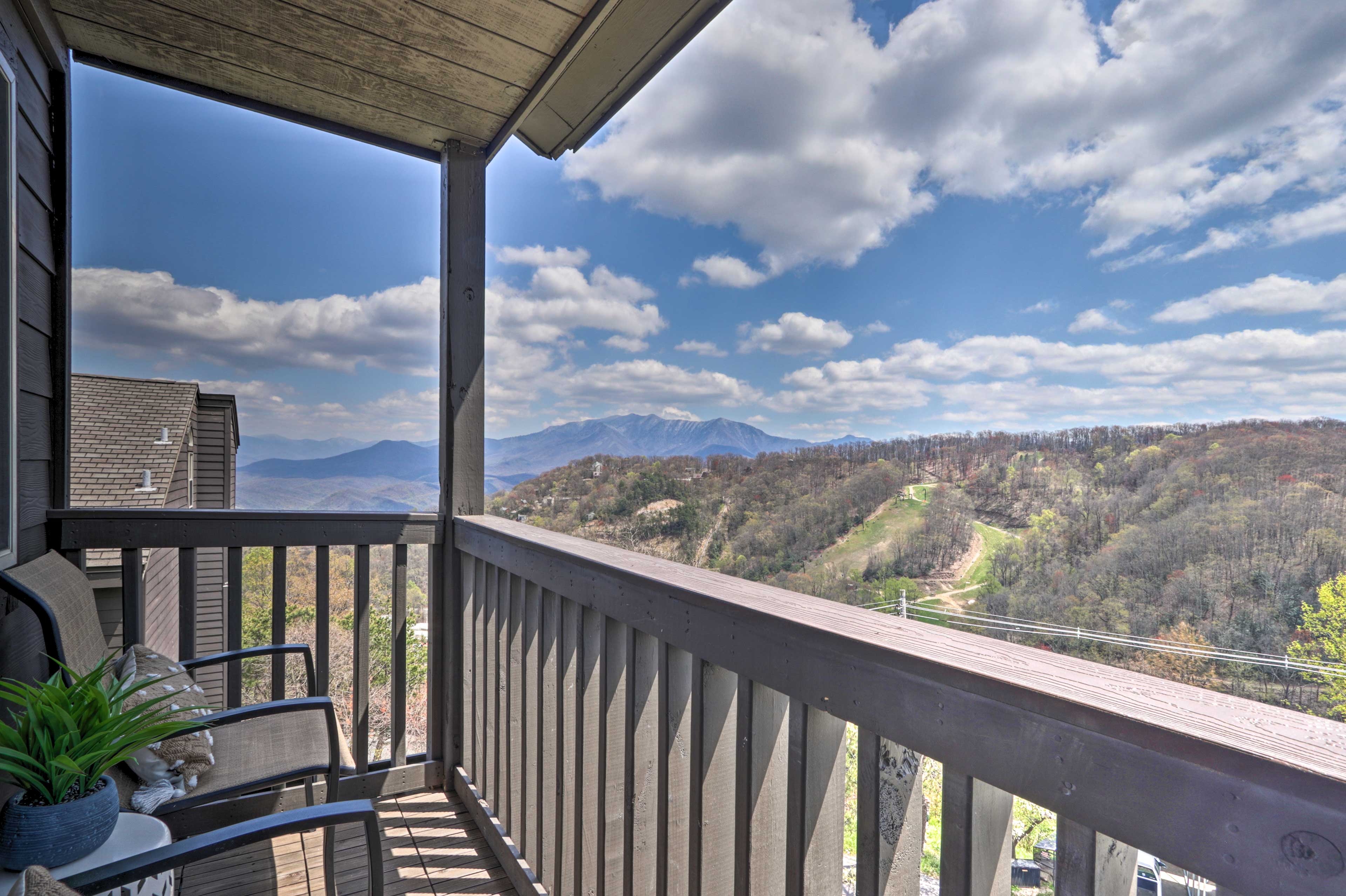 Property Image 2 - Pristine Gatlinburg Resort Condo w/ Mountain Views