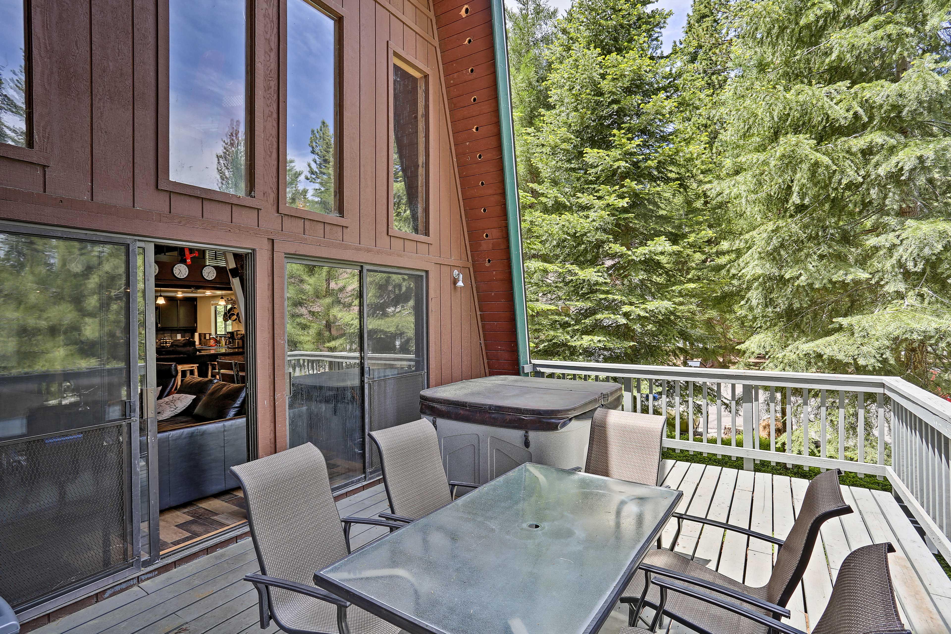 Property Image 2 - Chester Cabin w/ Hot Tub - Walk to Lake + Golfing!