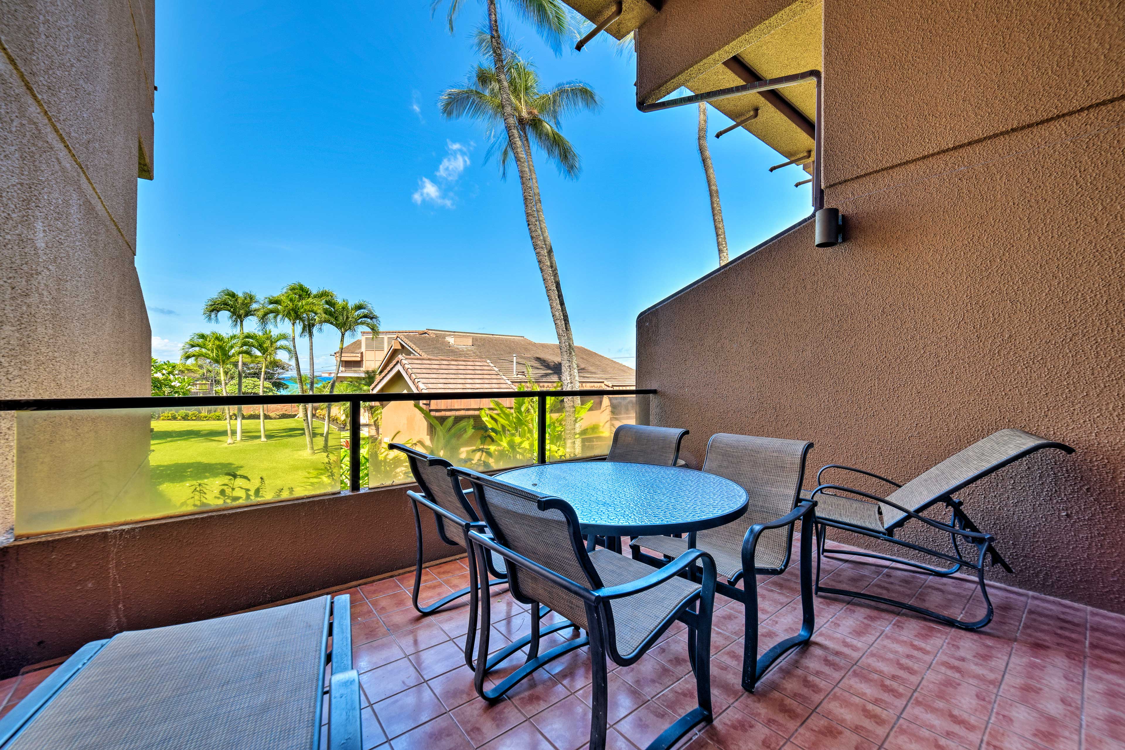 Property Image 2 - Resort Townhome w/ Pool - Walk to Pohaku Beach