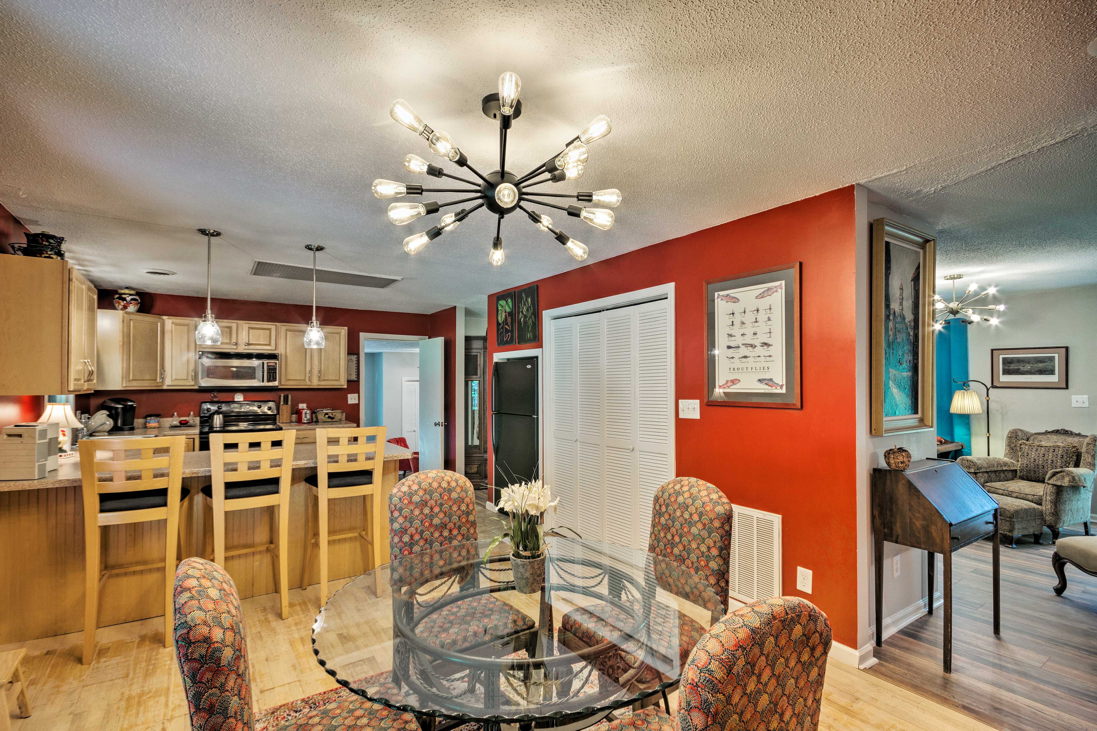 Renovated Home on Watauga River, By Boat Ramp